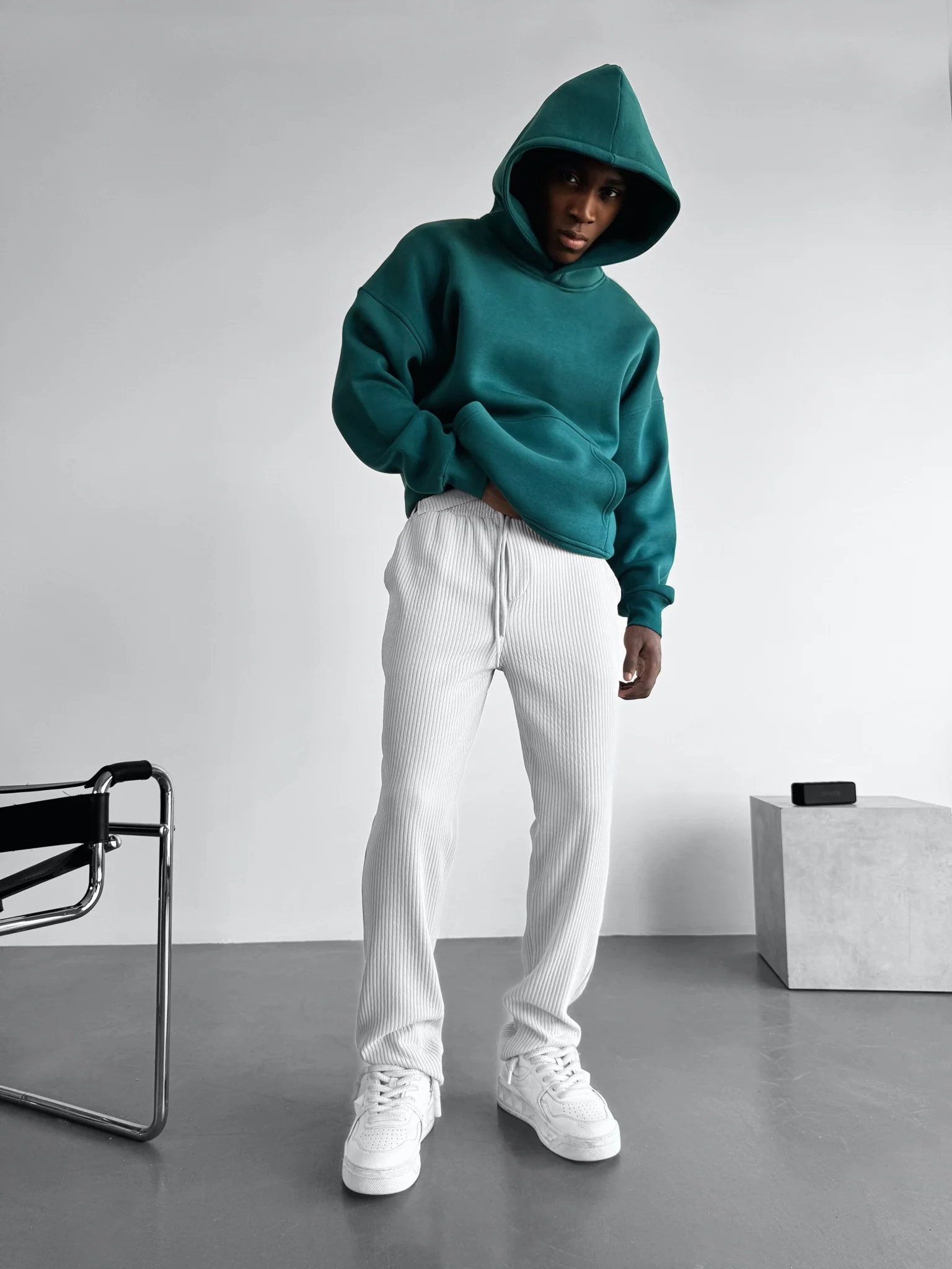 Oversize Basic Hoodie - Sea Moss - Image 3