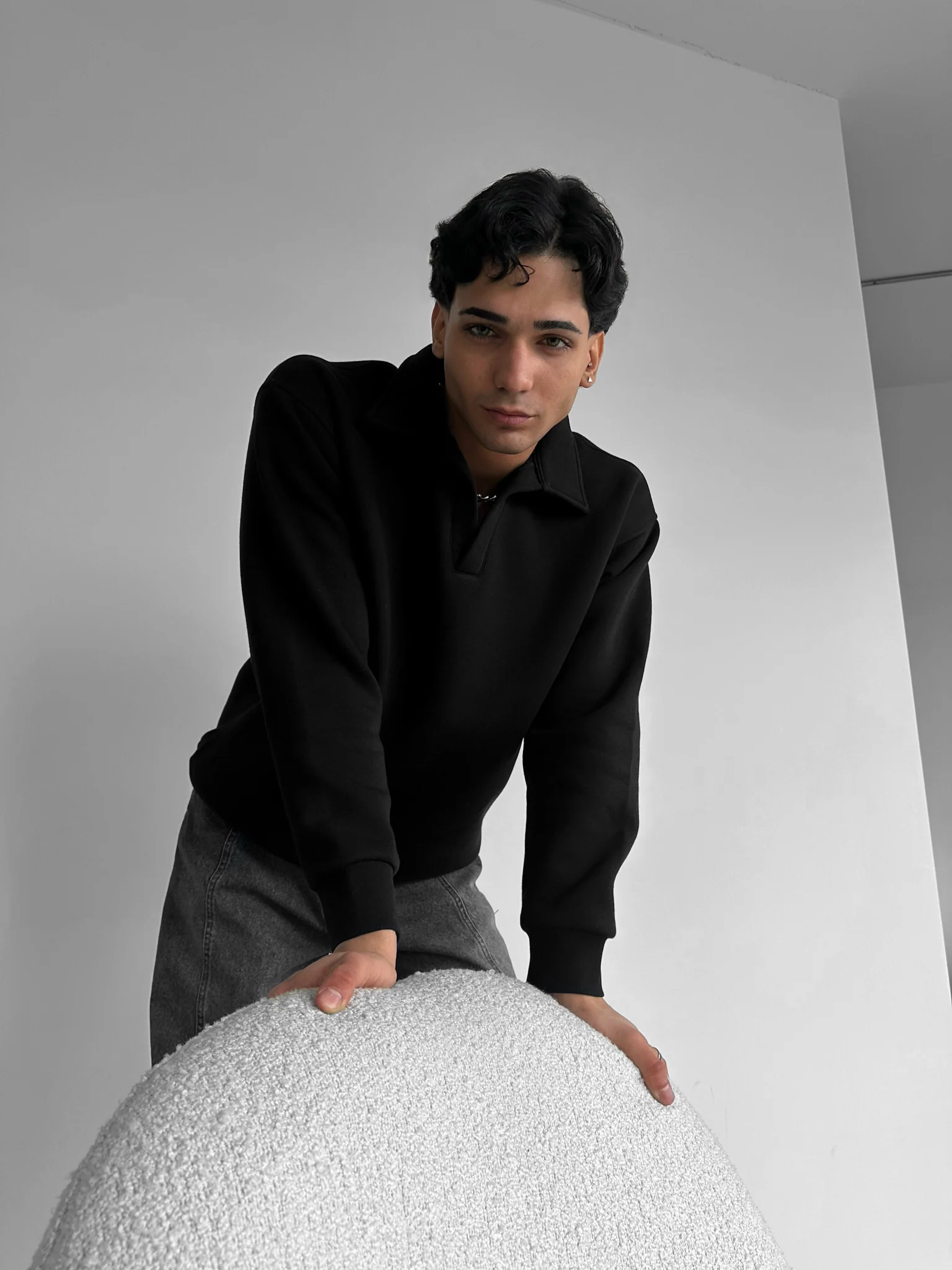 Oversize Basic Polo Sweatshirt - Black - Image 4