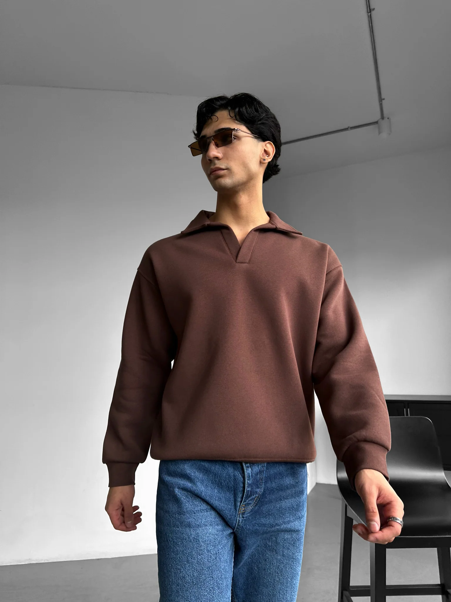Oversize Basic Polo Sweatshirt - Chocolate Brown - Image 2