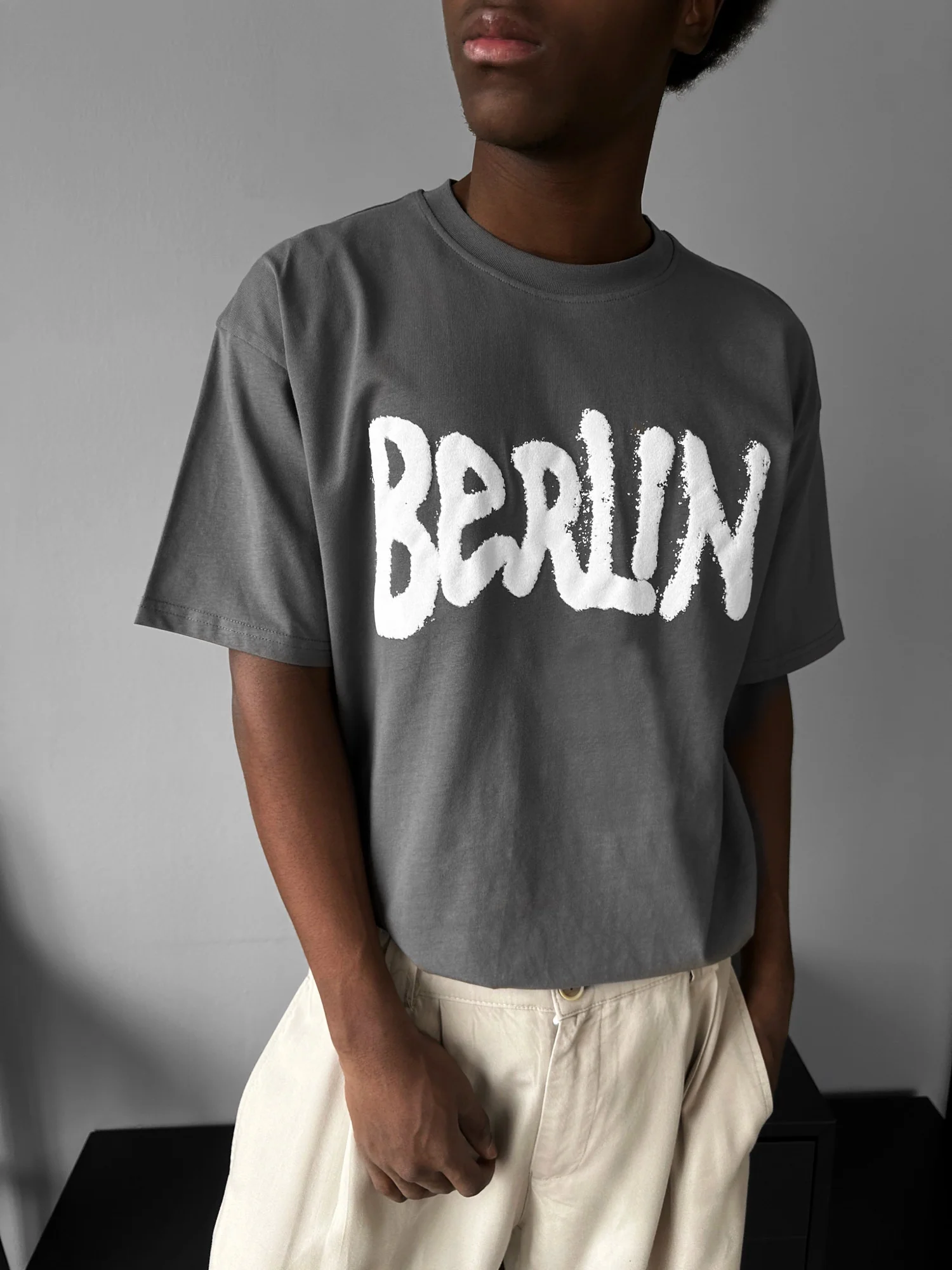 Oversize 'Berlin Sumpf' T-Shirt - Anthracite - Image 3