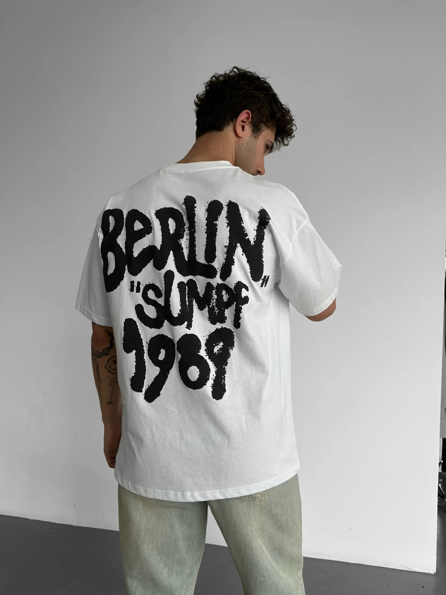 Oversize 'Berlin Sumpf' T-Shirt - Ecru - Image 2