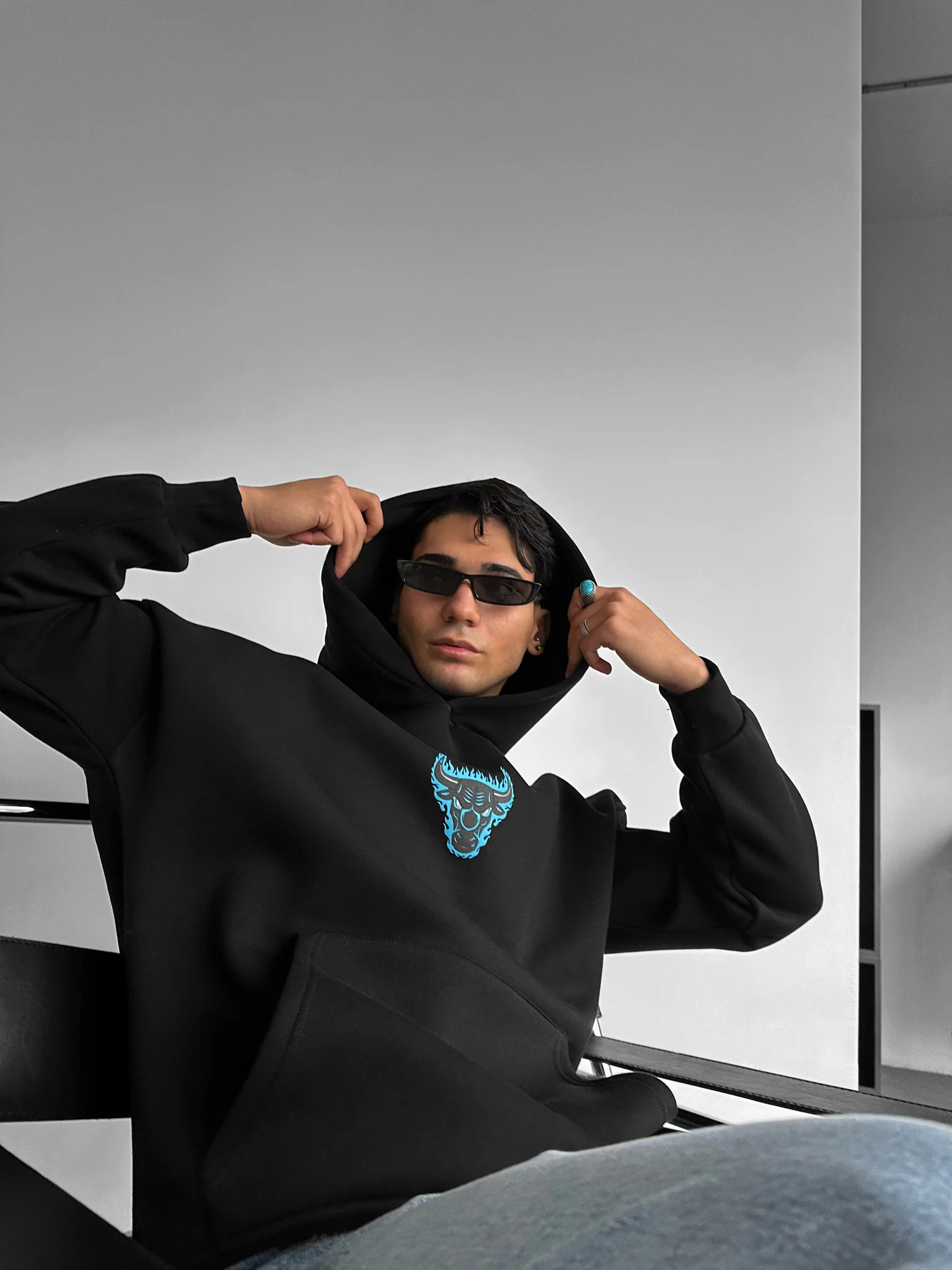 Oversize Bull Fearless Hoodie - Black and Blue - Image 4