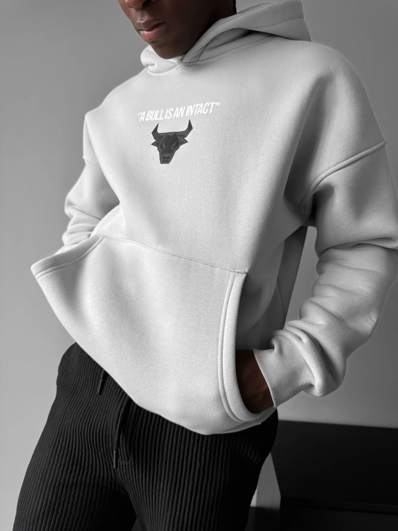 Oversize Bull Hoodie - Mushroom Grey - Image 5