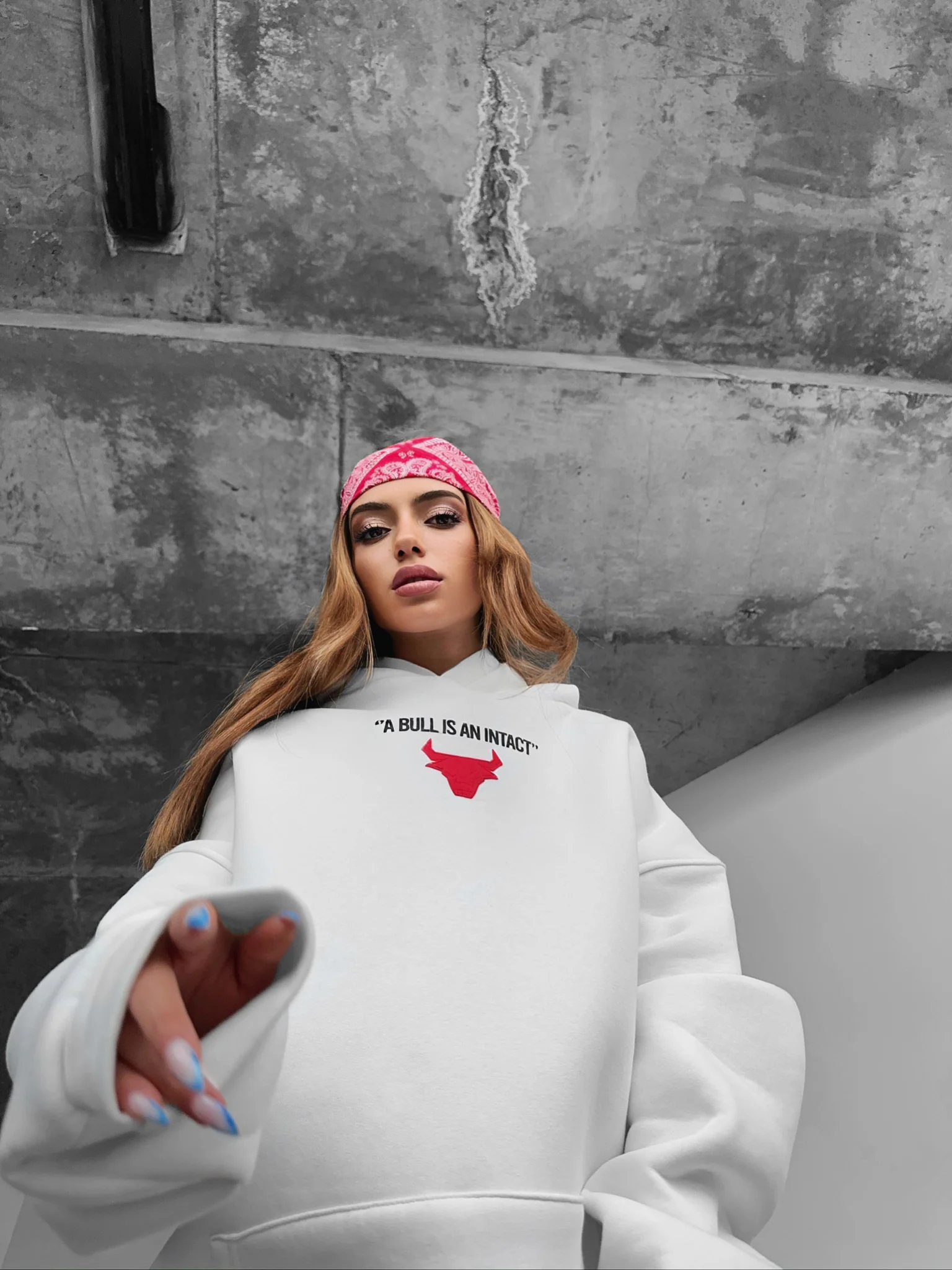 Oversize Bull Hoodie - Off White - Image 3