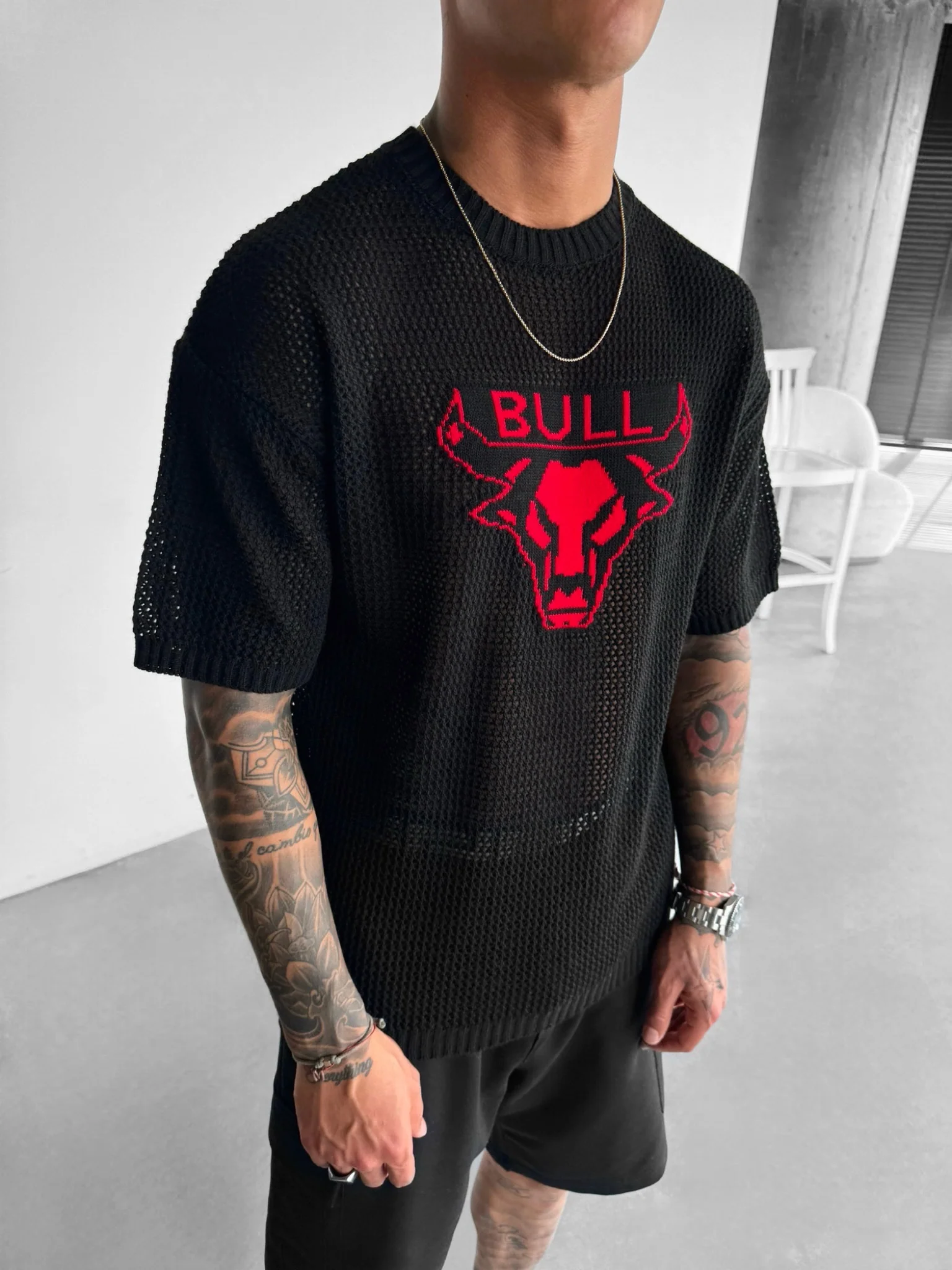 Oversize Bull Knit T-Shirt - Black and Red - Image 5