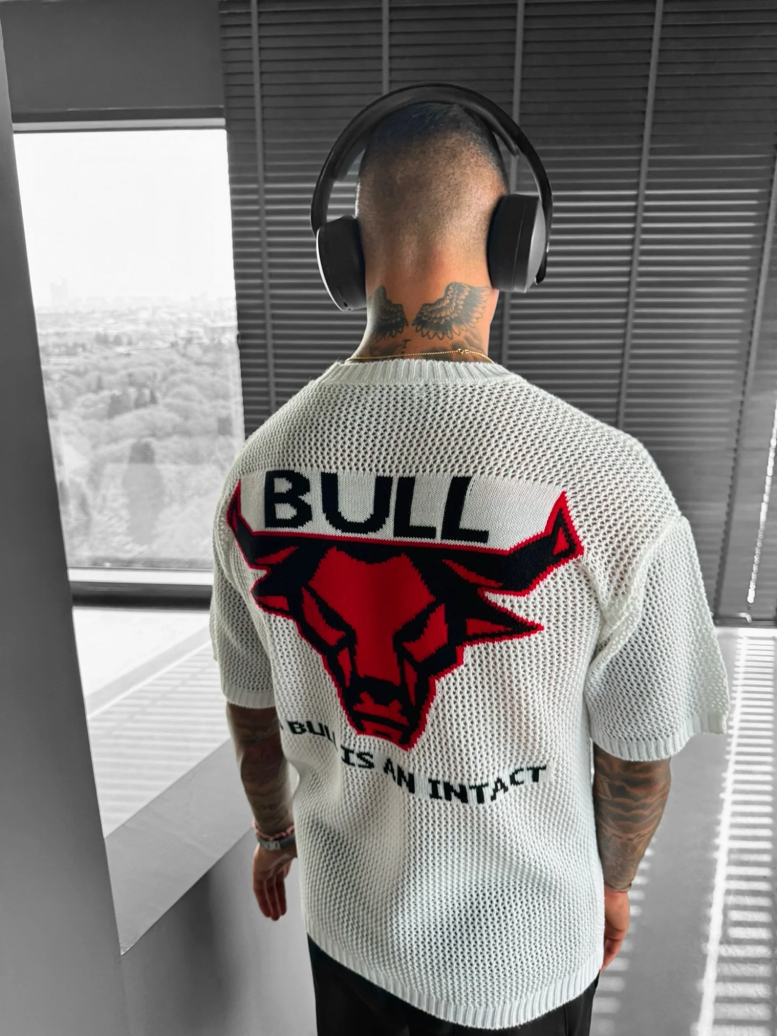Oversize Bull Knit T-Shirt - White - Image 4