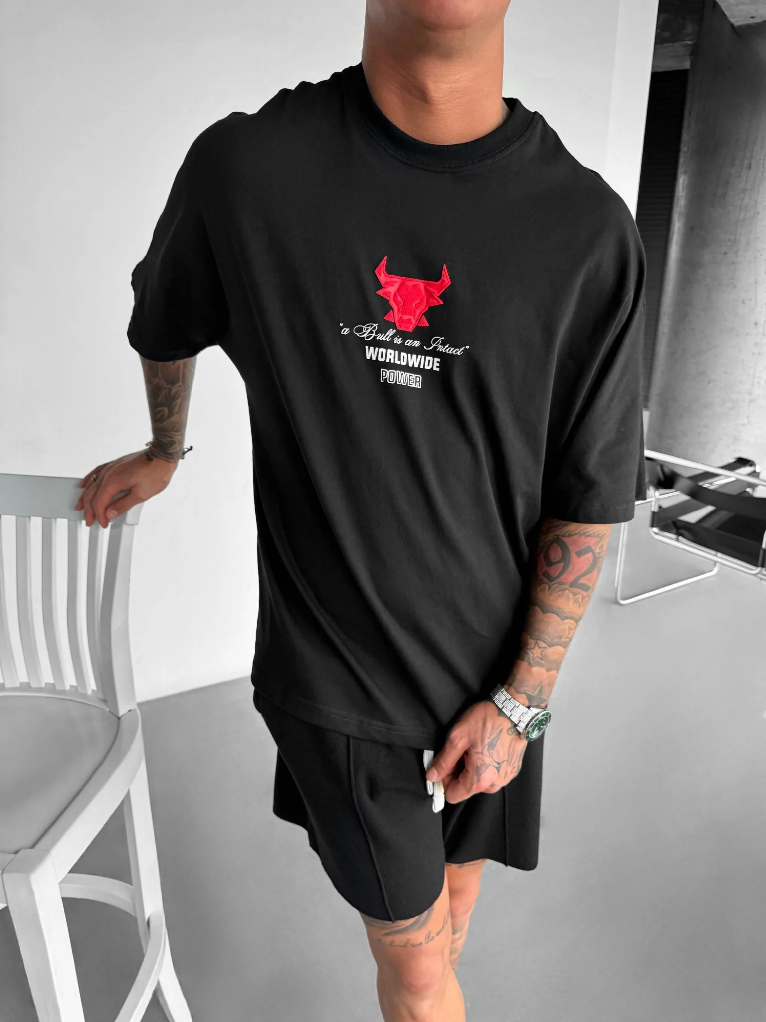 Oversize Bull Worldwide T-shirt - Black and Red - Image 3