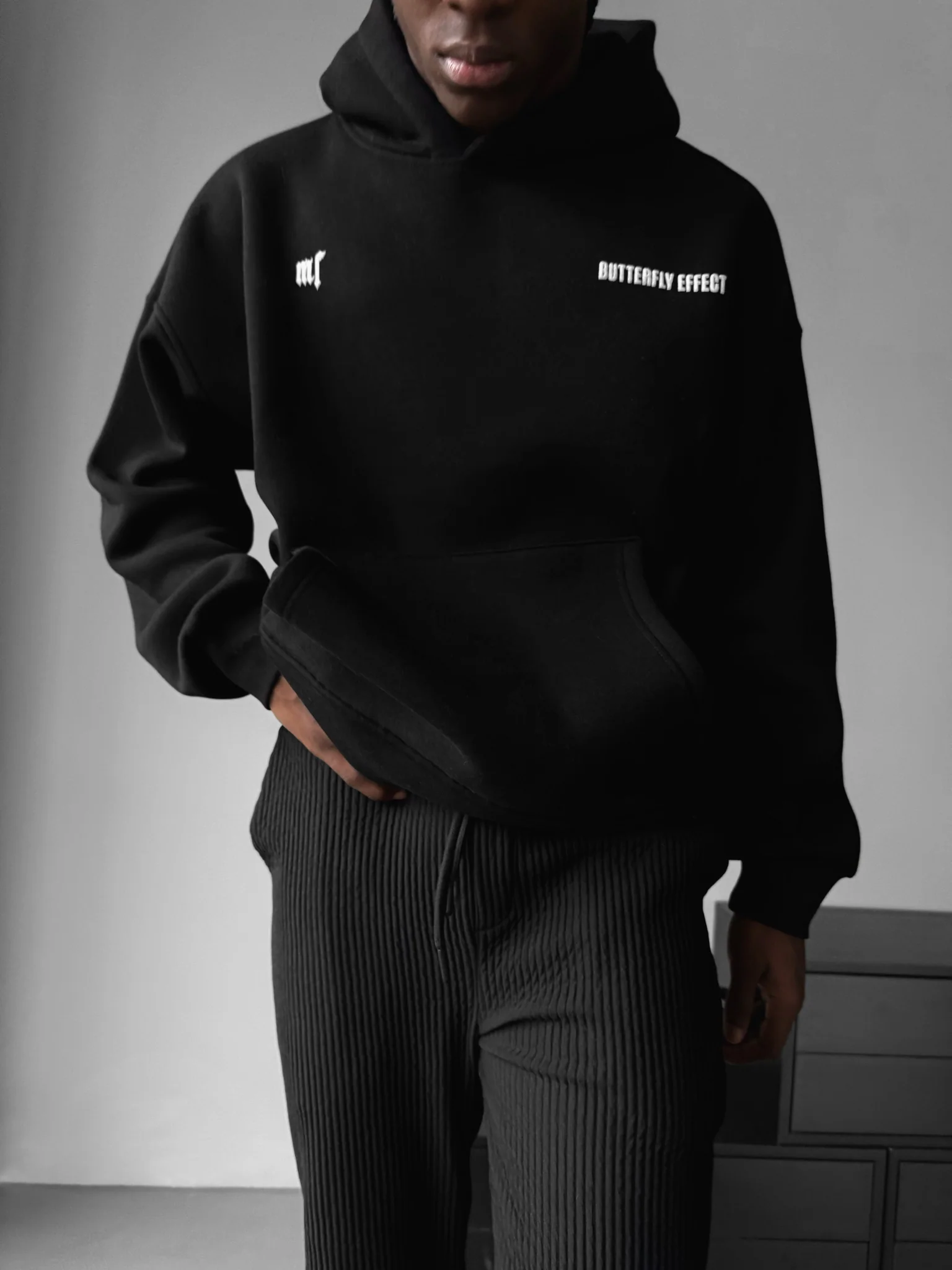 Oversize Butterfly Effect Hoodie - Black - Image 5
