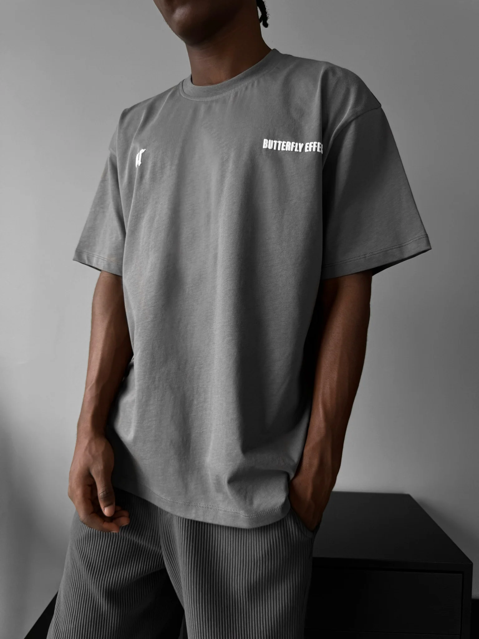 Oversize 'Butterfly Effect' T-Shirt - Anthracite - Image 3