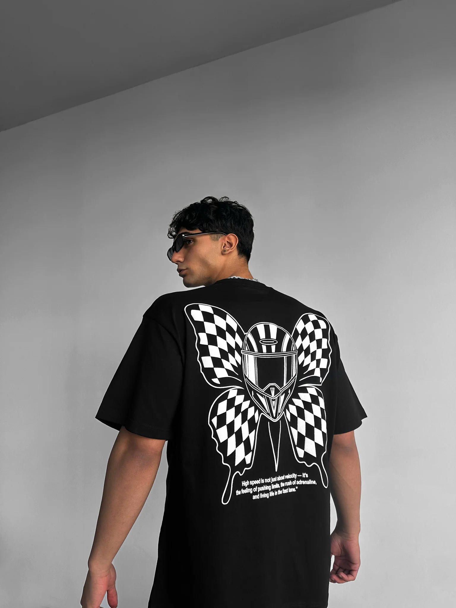 Oversize Butterfly Helmet T-shirt - Black - Image 2