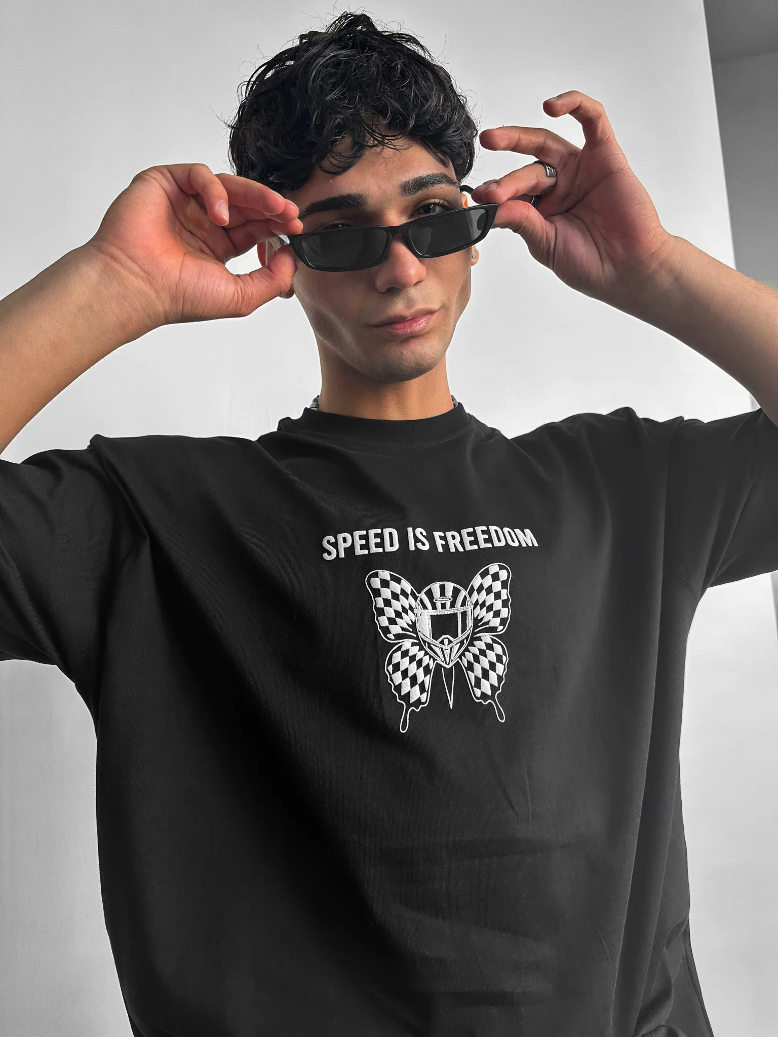 Oversize Butterfly Helmet T-shirt - Black - Image 3