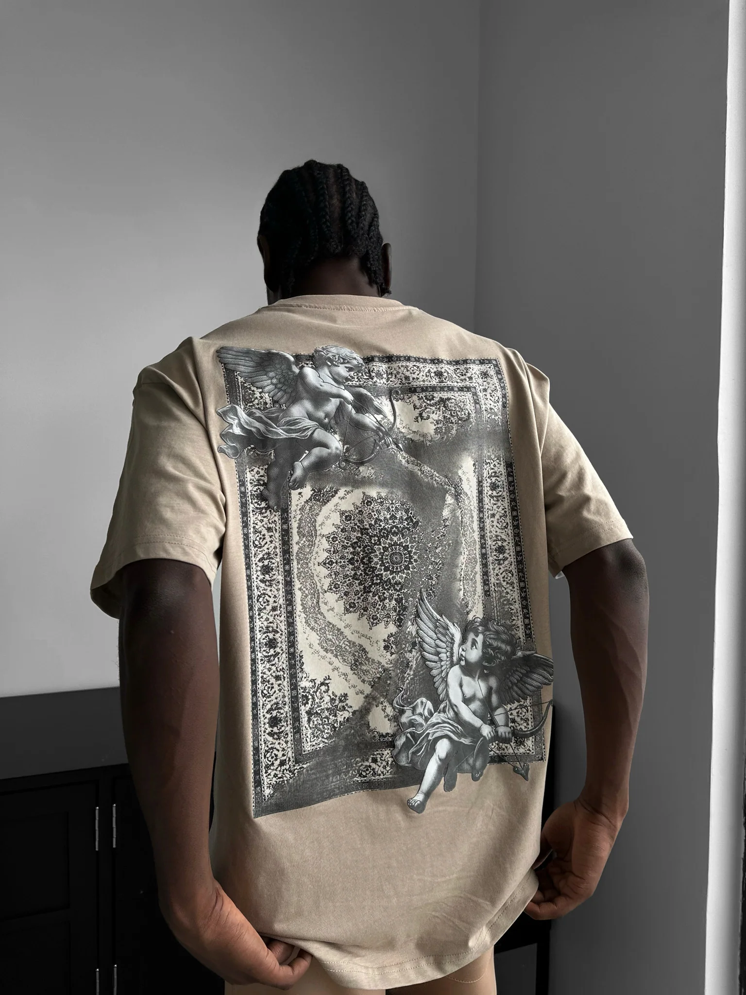 Oversize Carpet Angel T-Shirt - Beige