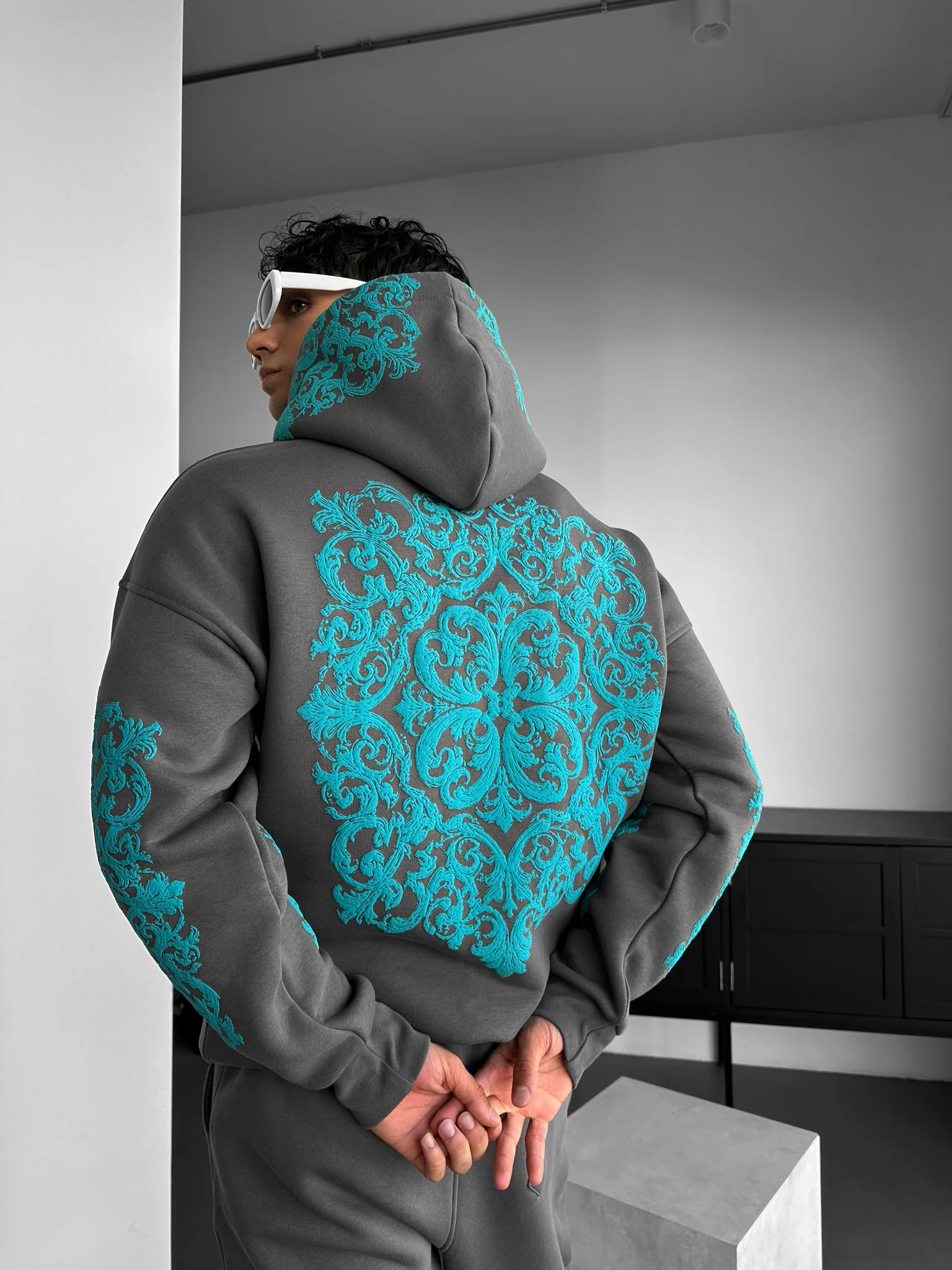 Oversize Carpet Pattern Hoodie - Anthracite - Image 2