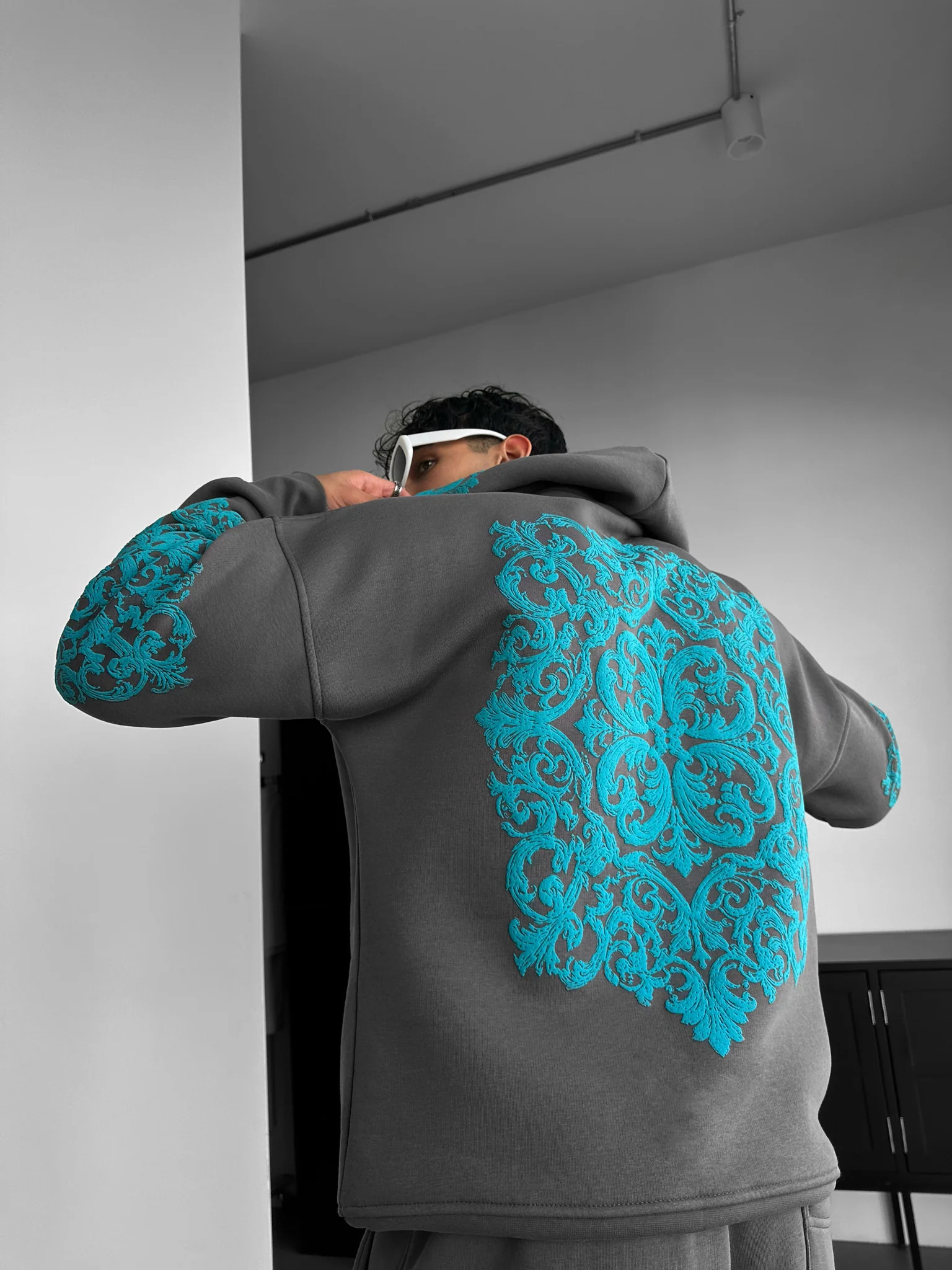 Oversize Carpet Pattern Hoodie - Anthracite - Image 4