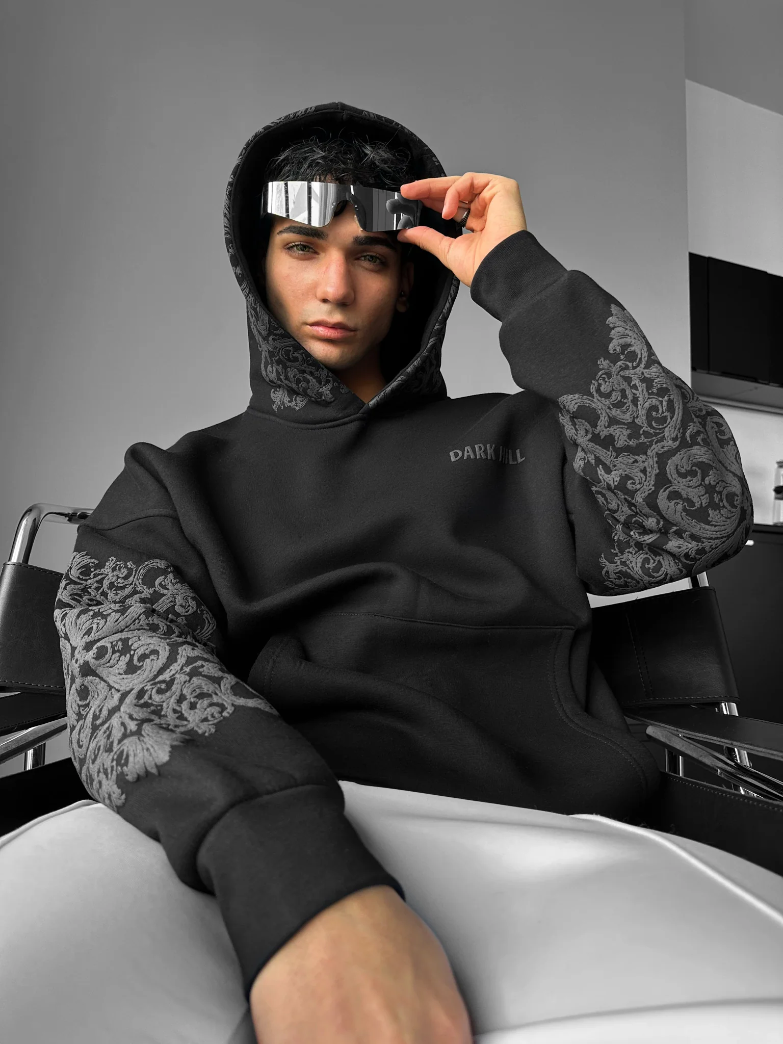 Oversize Carpet Pattern Hoodie - Black and Anthracite - Image 4