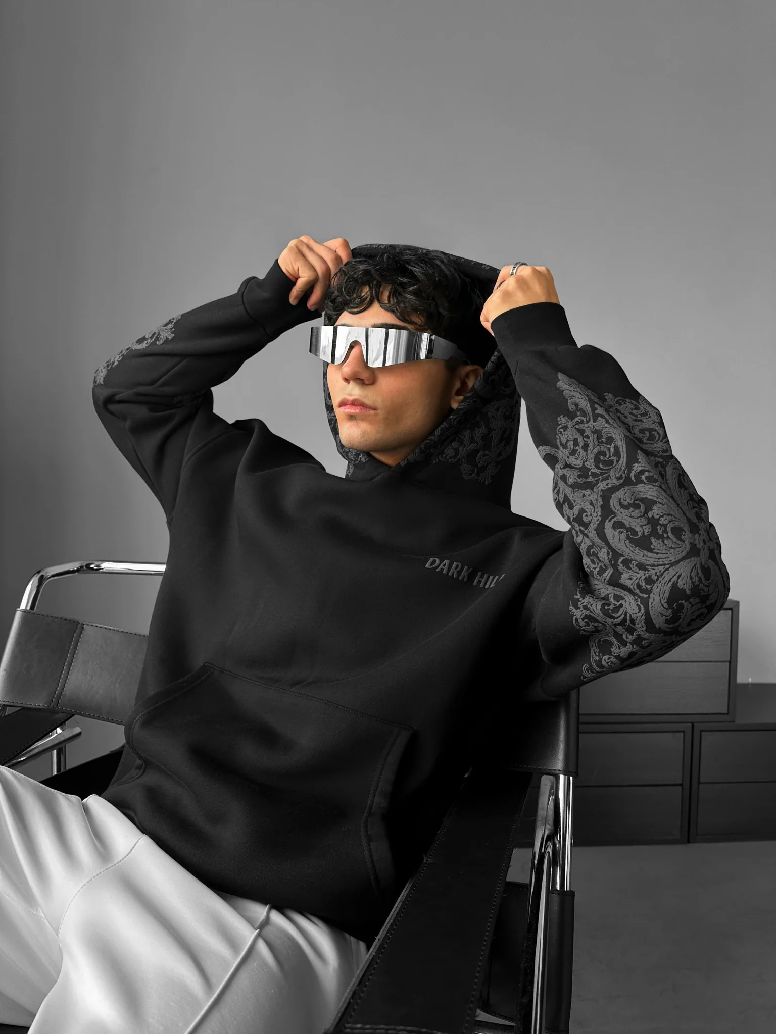 Oversize Carpet Pattern Hoodie - Black and Anthracite - Image 7