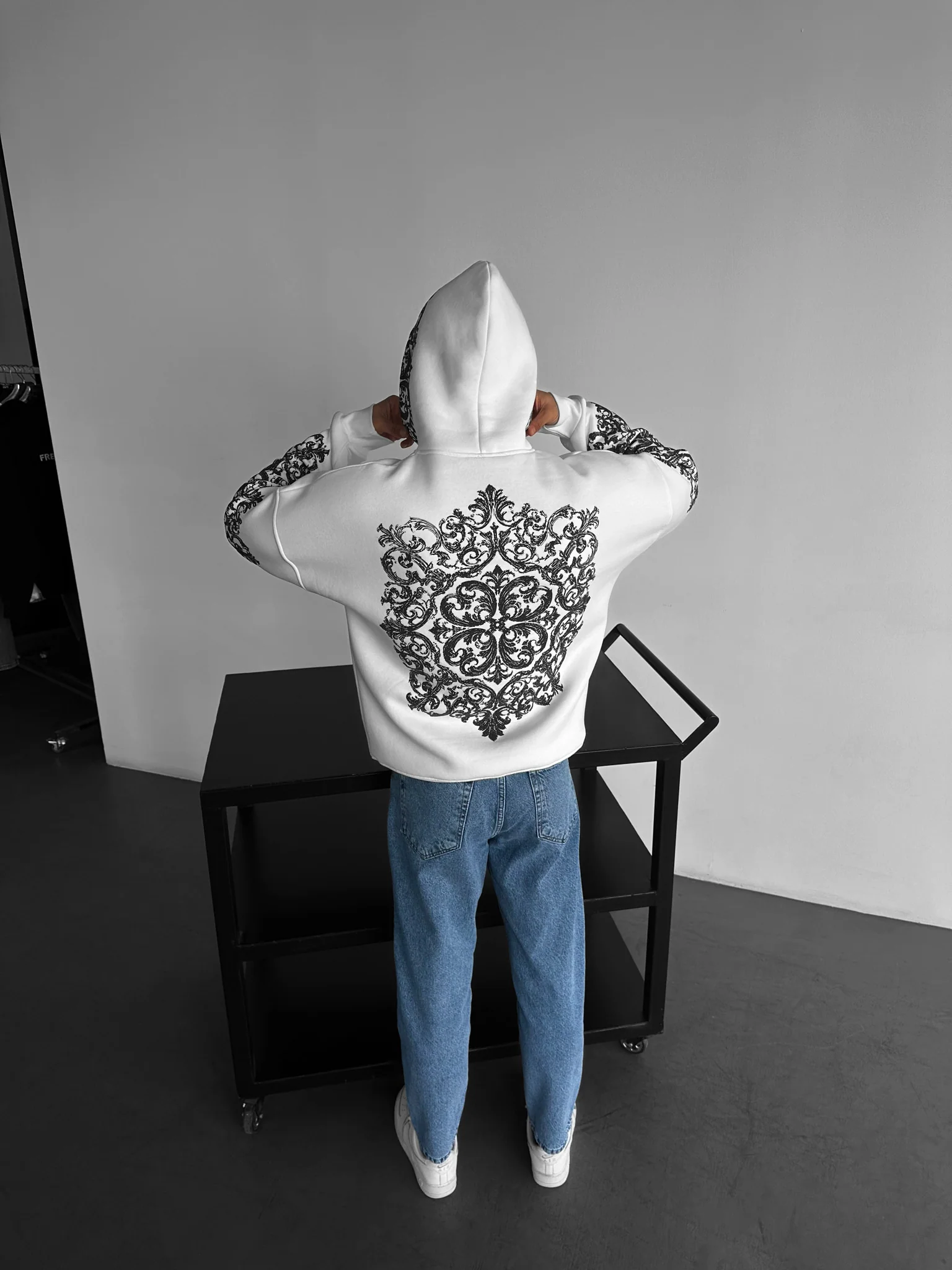 Oversize Carpet Pattern Hoodie - White - Image 5