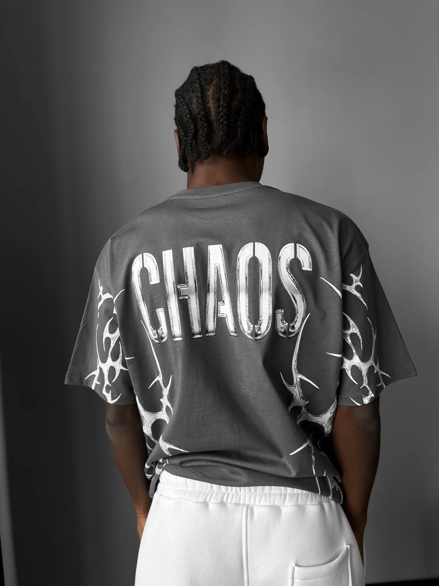 Oversize 'Chaos' T-Shirt - Anthracite - Image 6