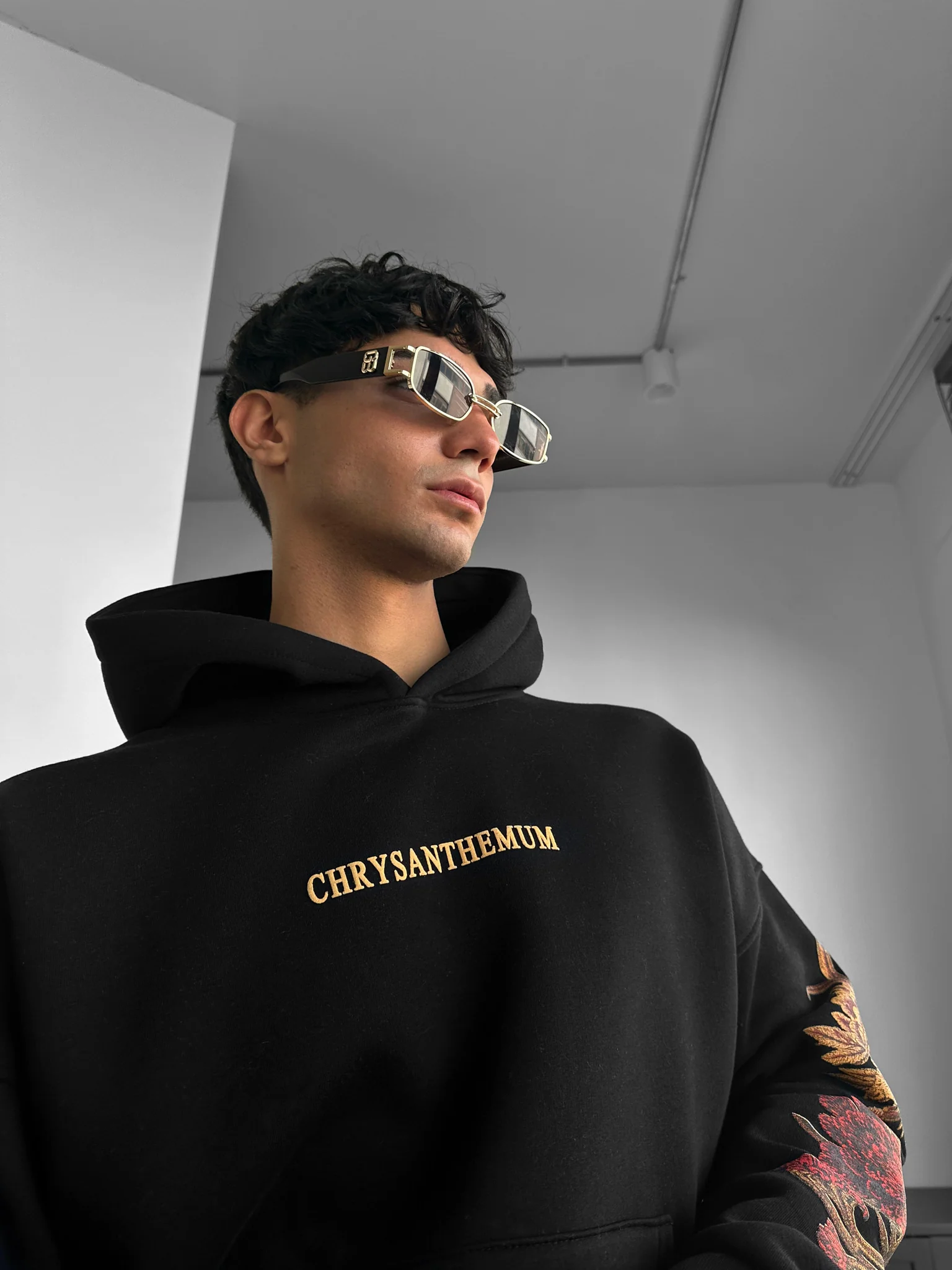 Oversize Chrysanthemum Hoodie - Black - Image 3