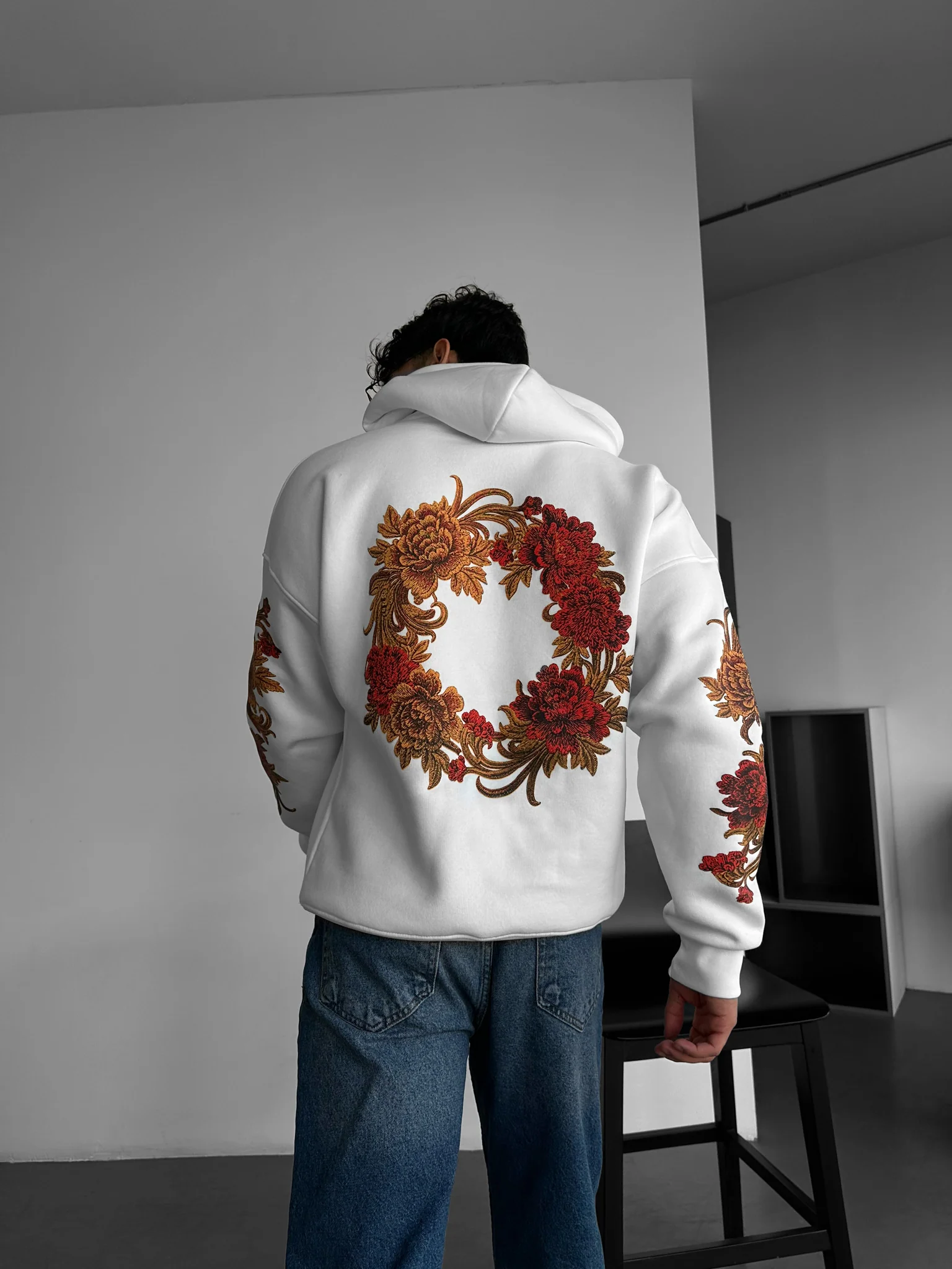 Oversize Chrysanthemum Hoodie - White - Image 2