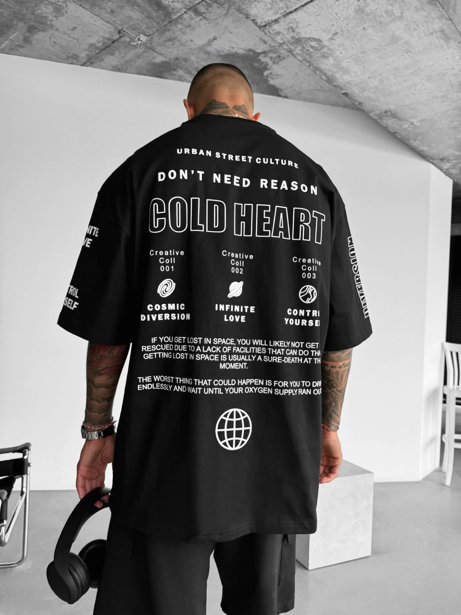 Oversize Cold Heart T-Shirt - Black - Image 4
