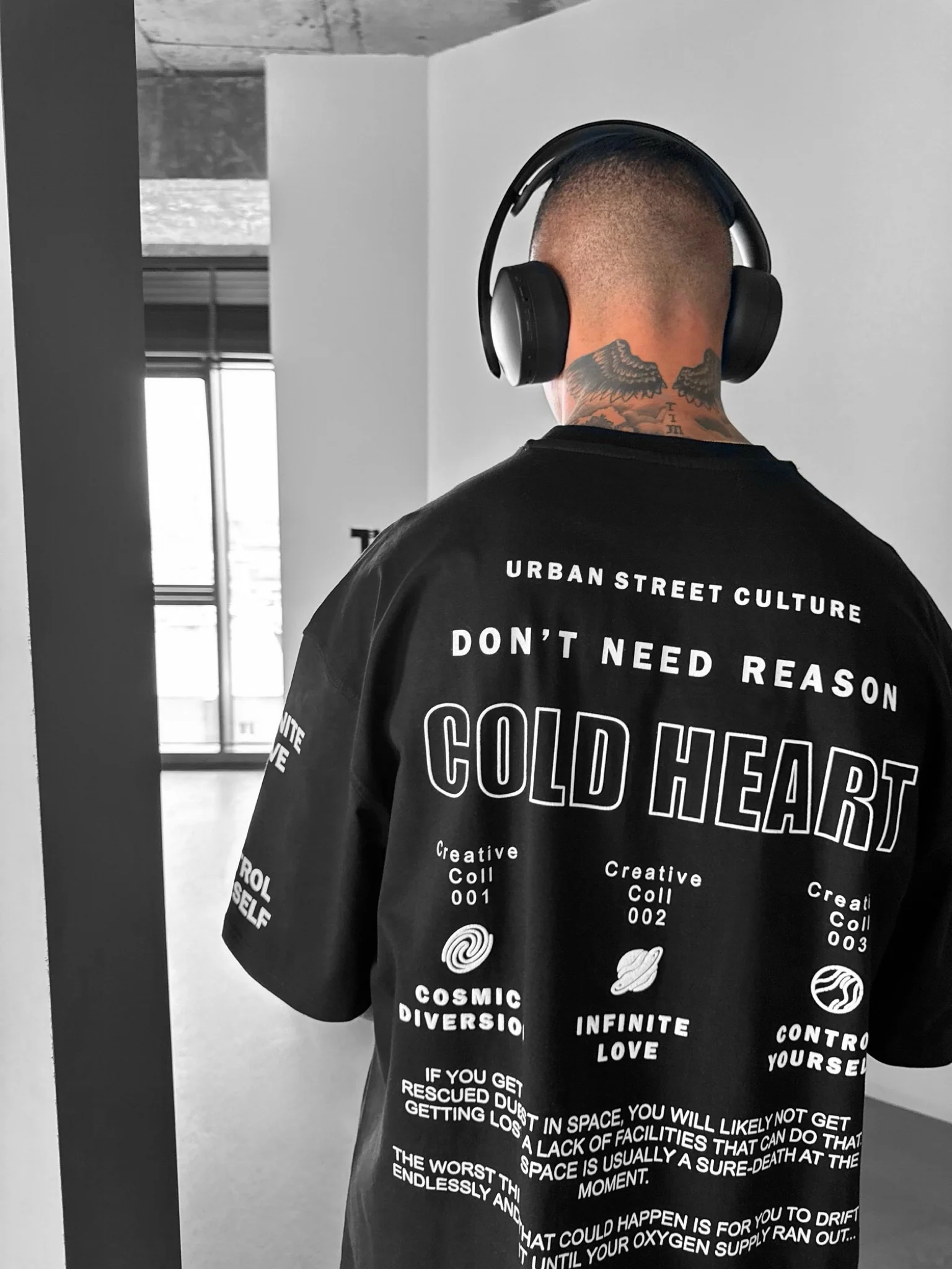 Oversize Cold Heart T-Shirt - Black - Image 6