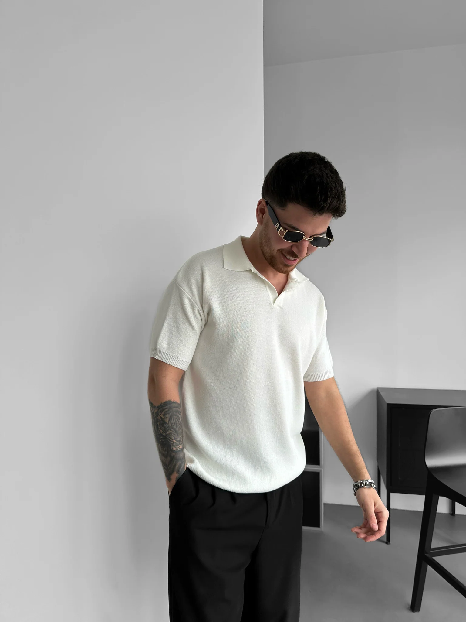 Oversize Collar Knit T-shirt - Ecru - Image 4