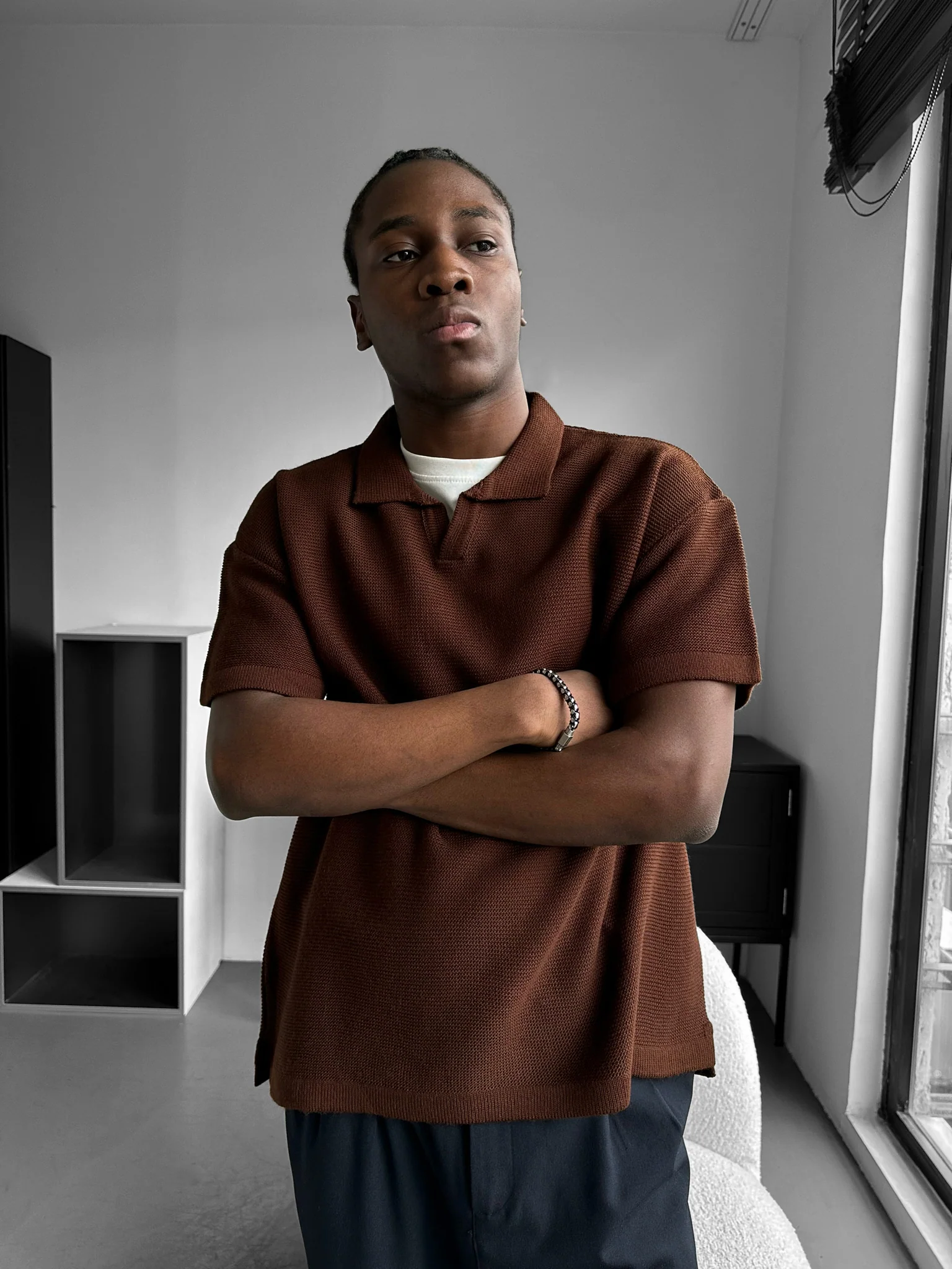 Oversize Collar Ribbed Knit T-Shirt - Dark Brown - Image 4