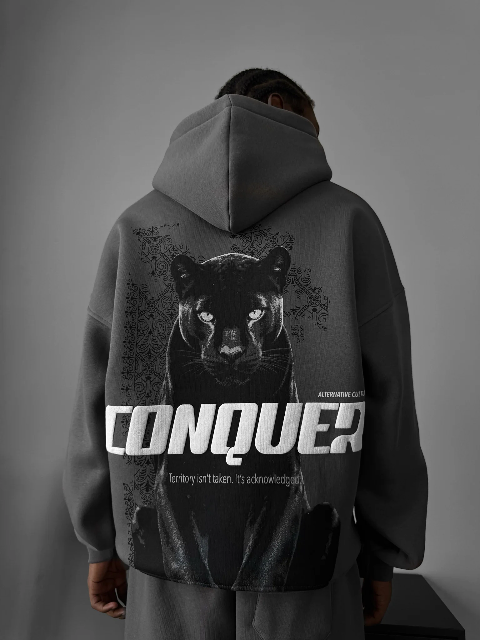 Oversize Conquer Hoodie - Anthracite - Image 3