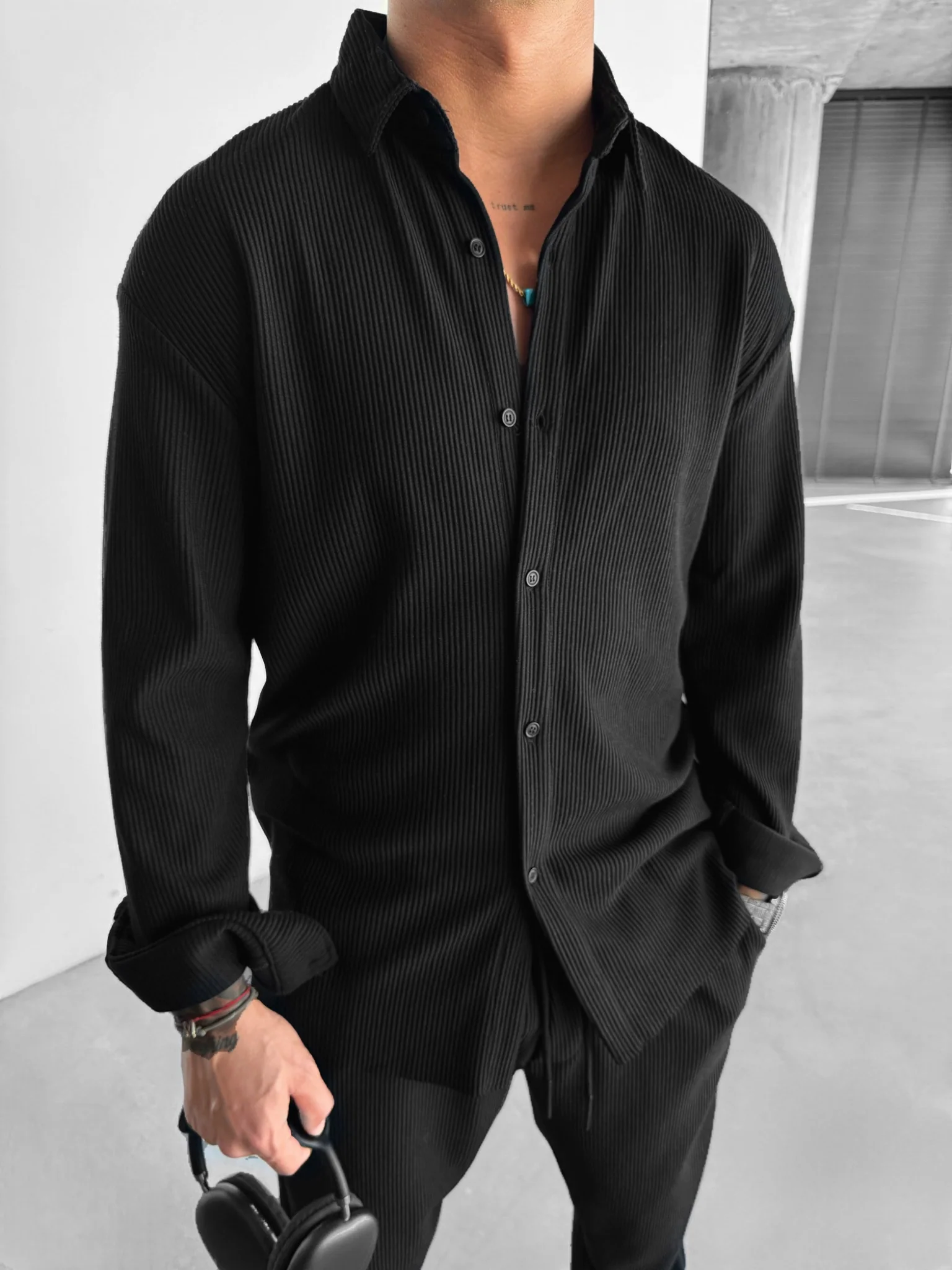 Oversize Cord Shirt - Black - Image 2