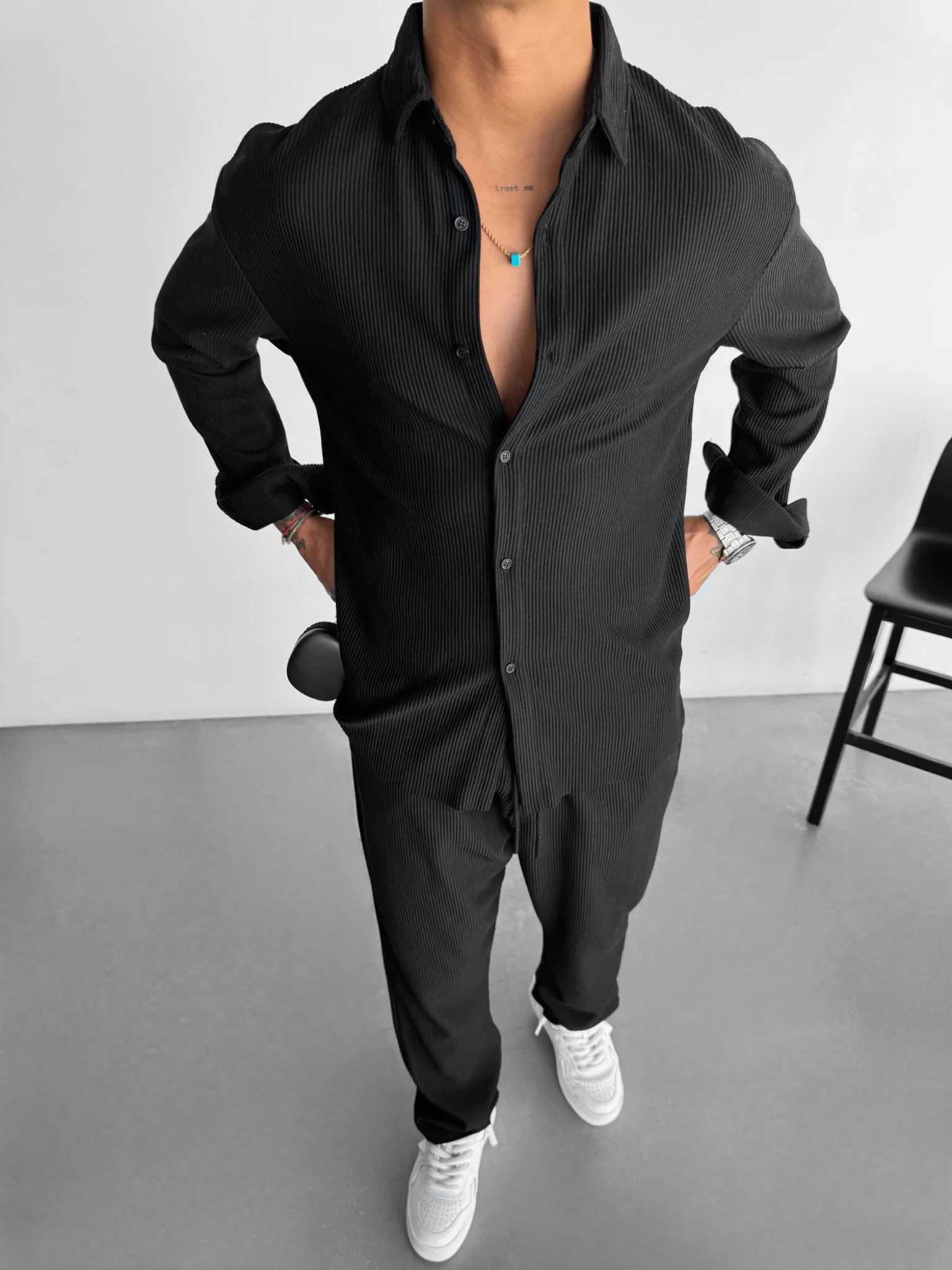 Oversize Cord Shirt - Black - Image 4