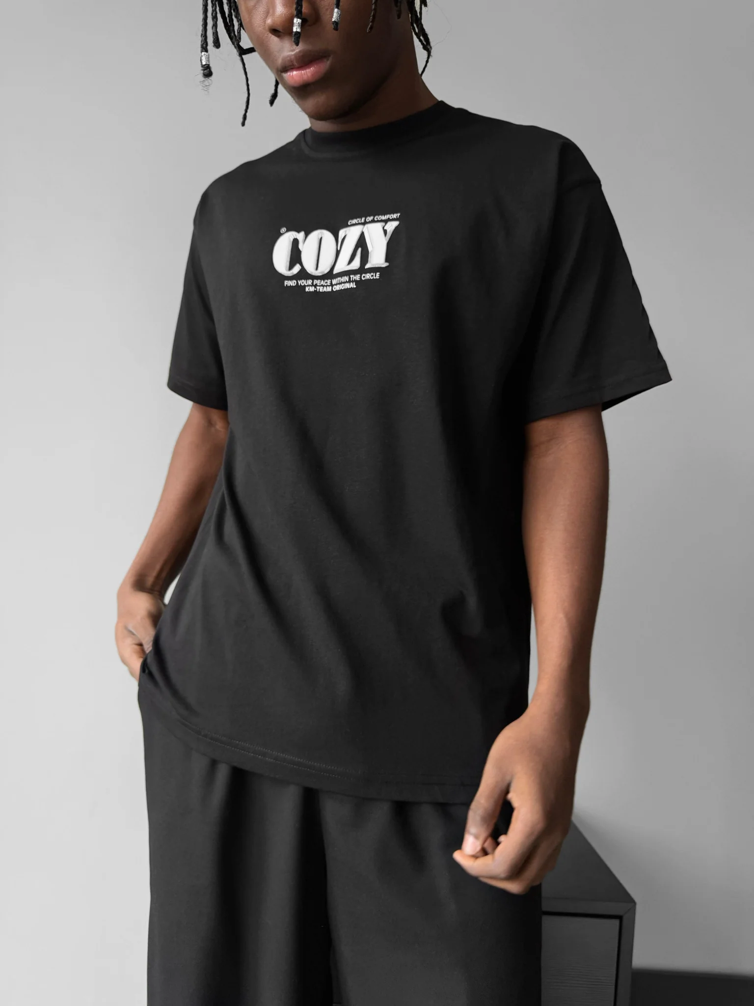 Oversize 'Cozy' T-Shirt - Black - Image 2