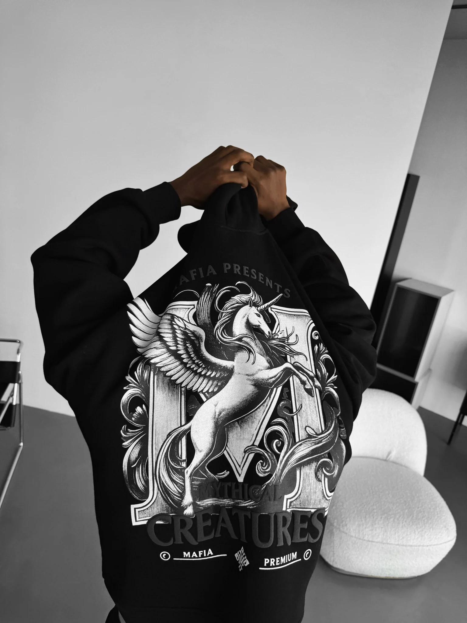 Oversize Creatures Hoodie - Black - Image 6