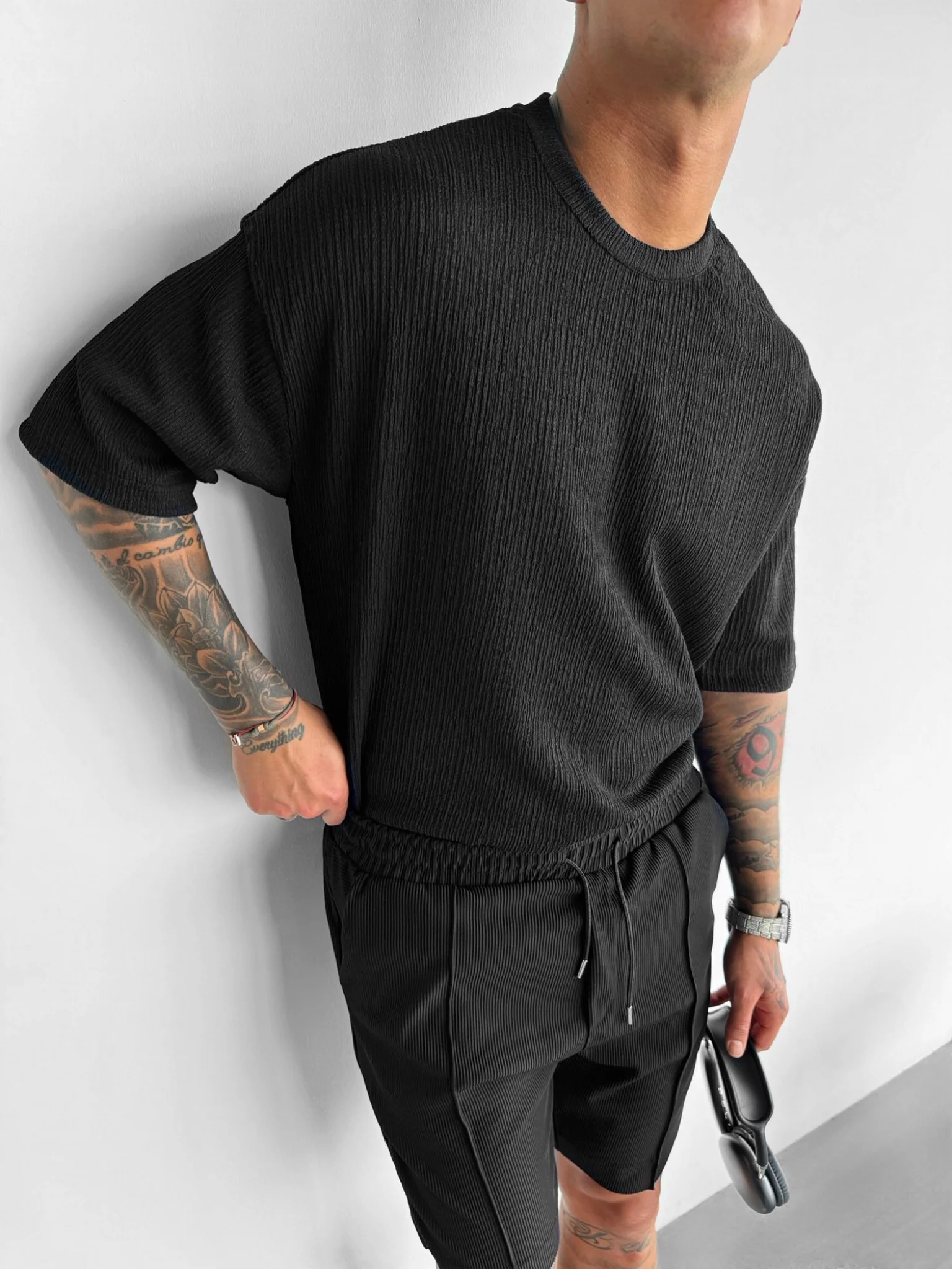 Oversize Crepe T-Shirts - Black - Image 2