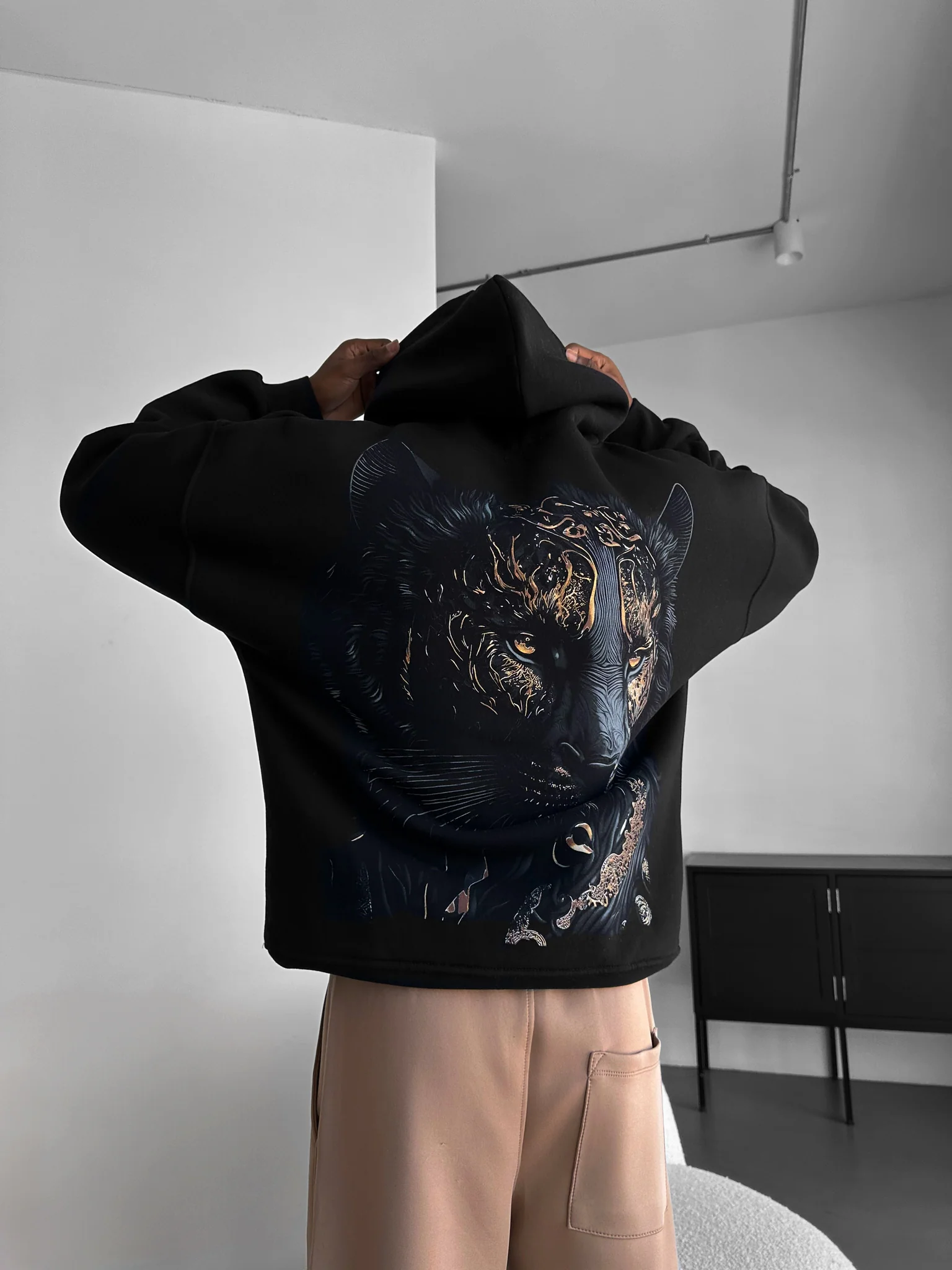 Oversize Detailed Lion Hoodie - Black - Image 3