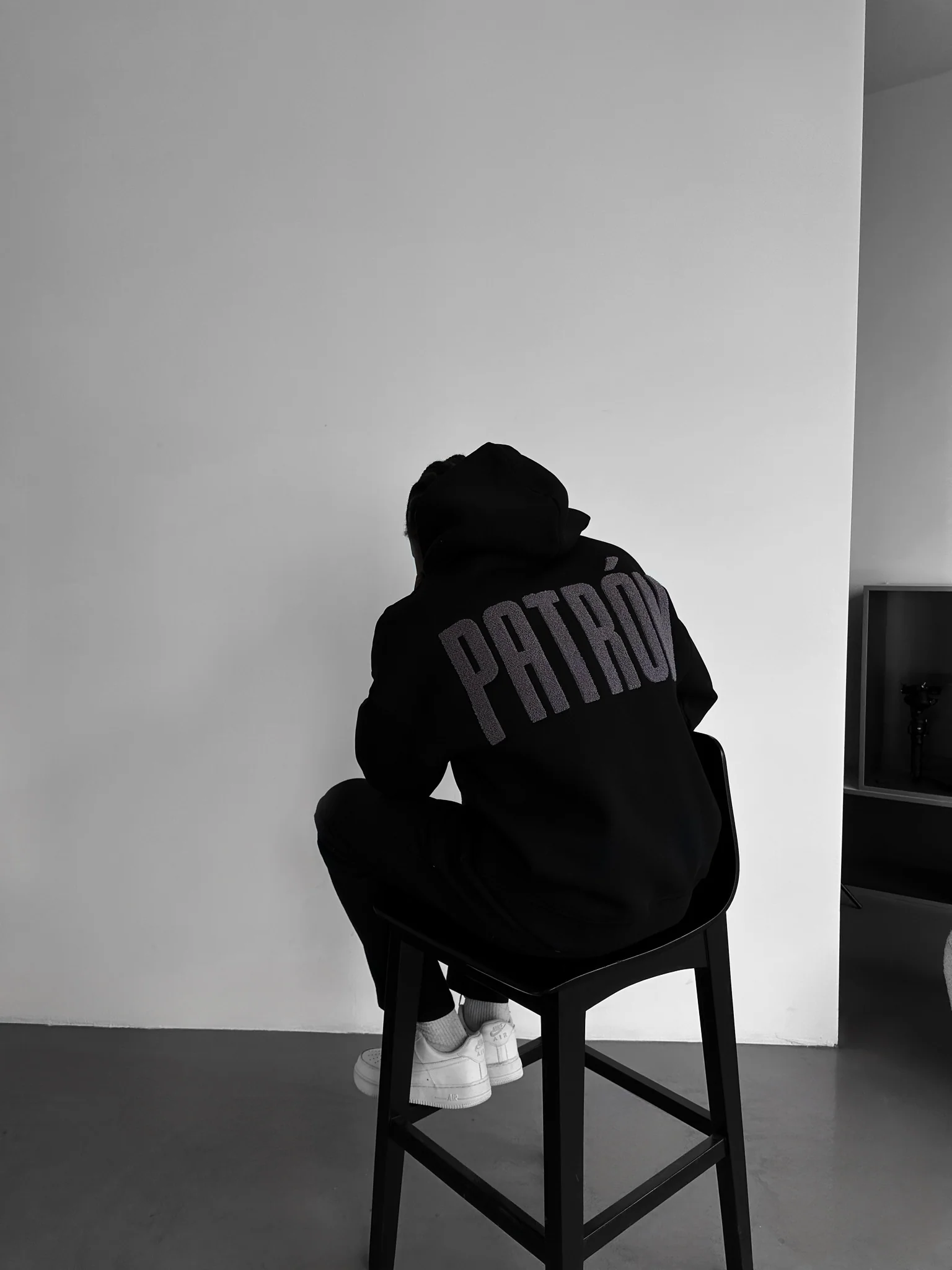 Oversize Detailed Patron Hoodie - Black and Anthracite - Image 4