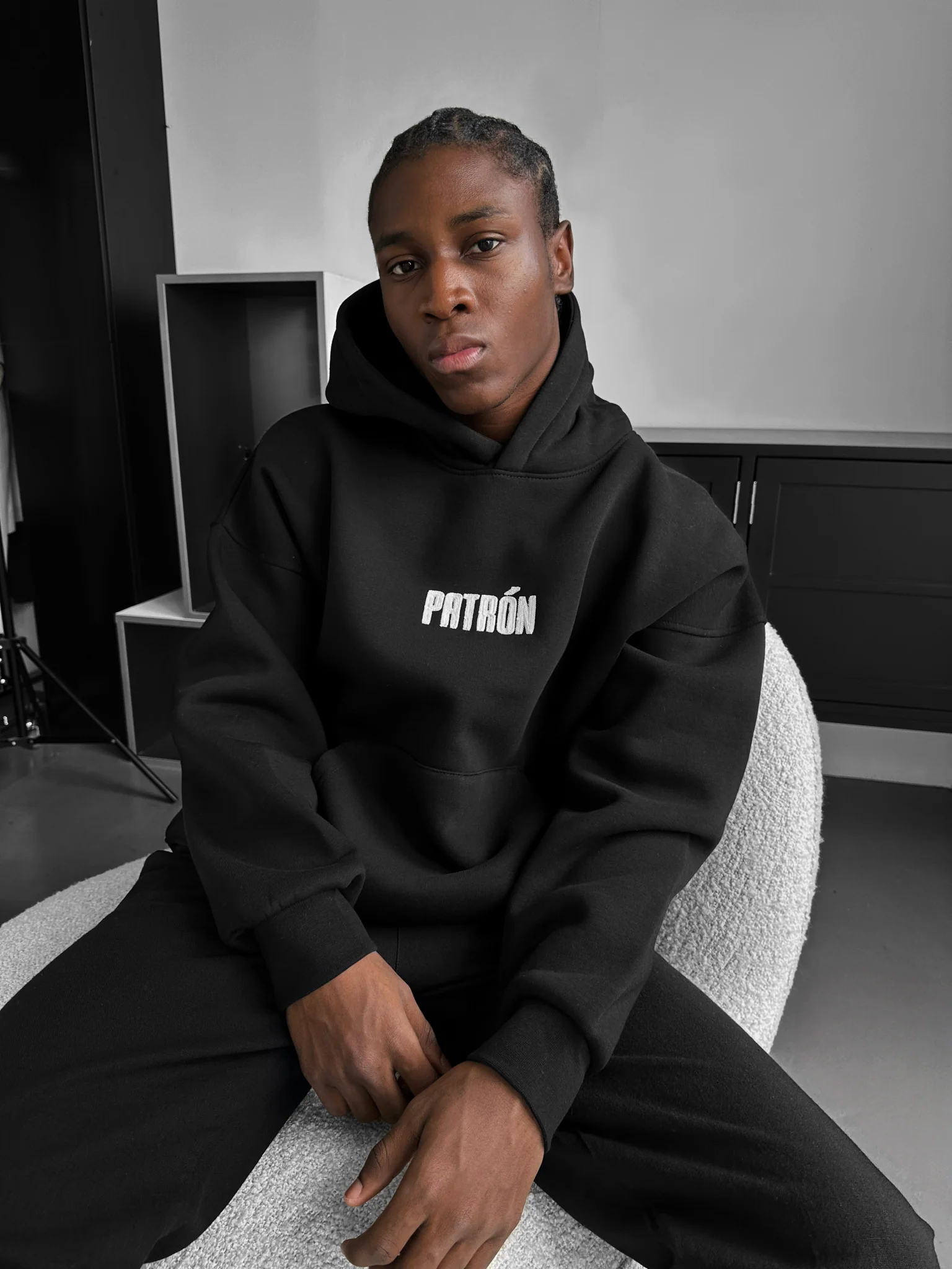 Oversize Detailed Patron Hoodie - Black and White - Image 3