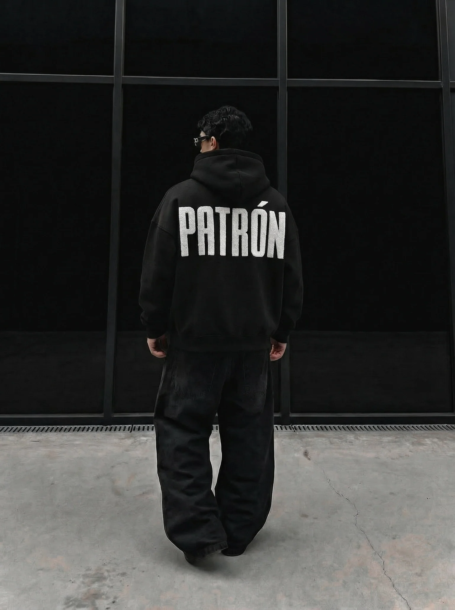 Oversize Detailed Patron Hoodie - Black and White - Image 7