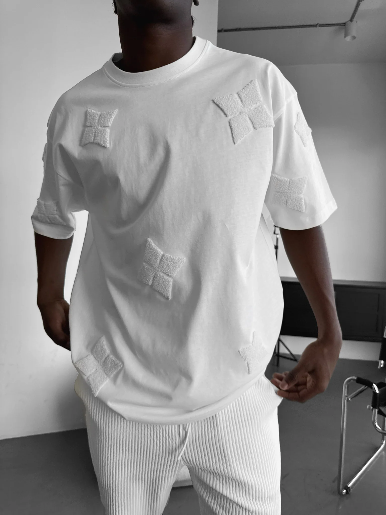 Oversize Detailed T-Shirt - Ecru - Image 2