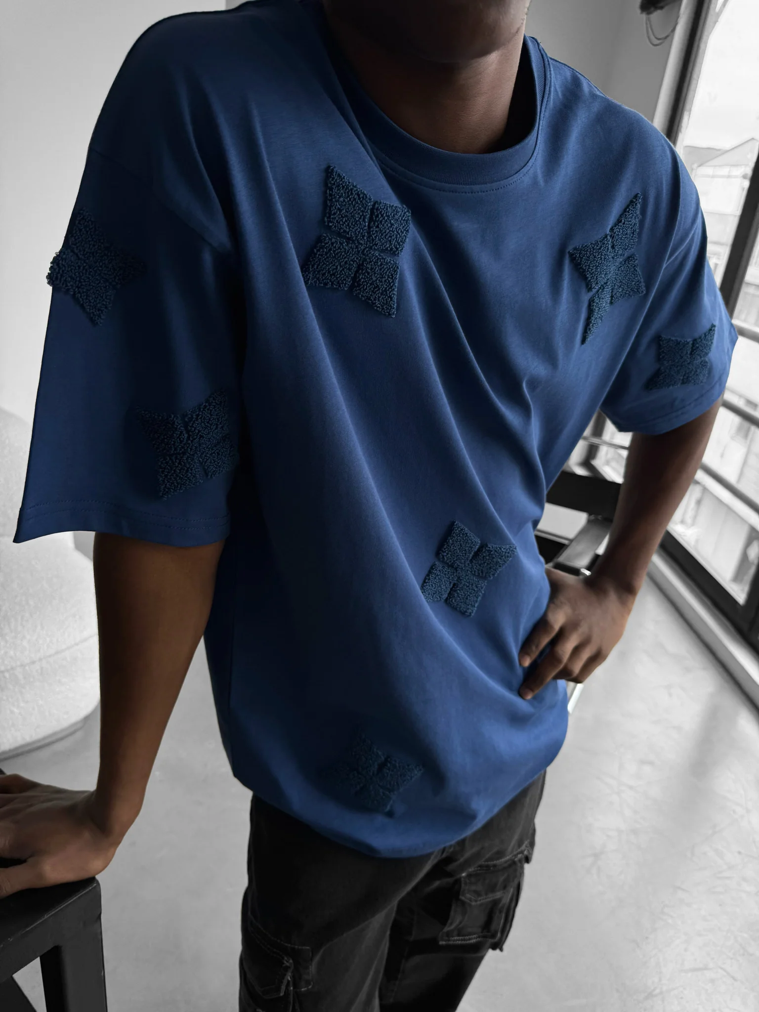 Oversize Detailed T-Shirt - Navy Peony - Image 3