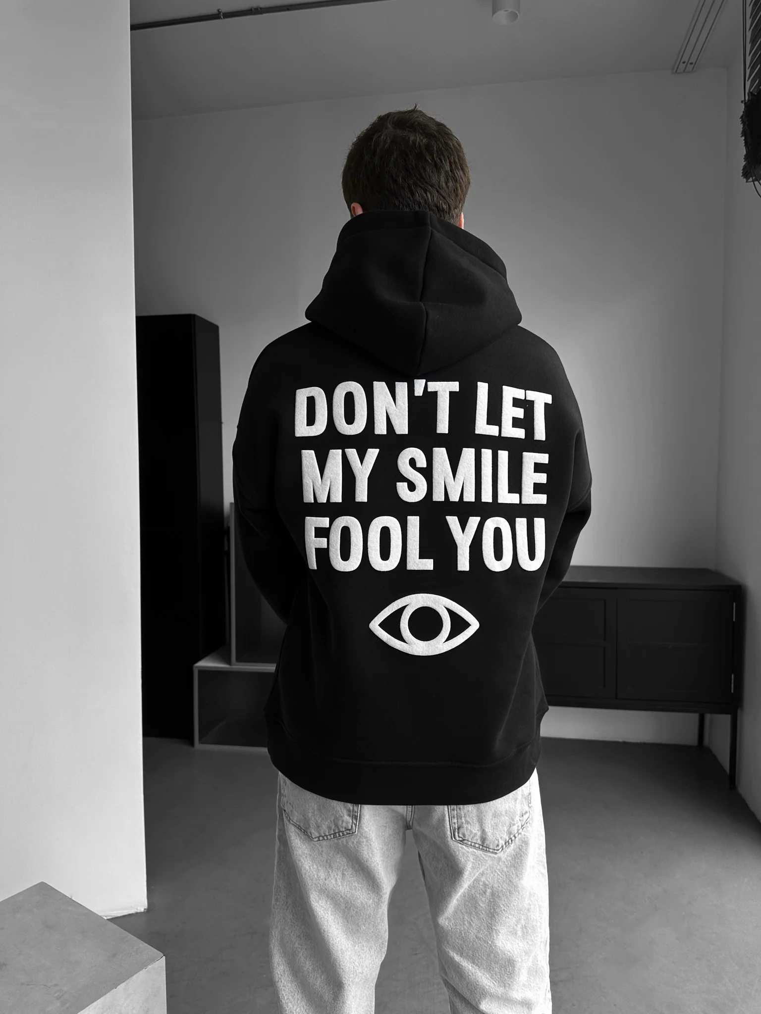 Oversize Fool You Hoodie - Black - Image 2