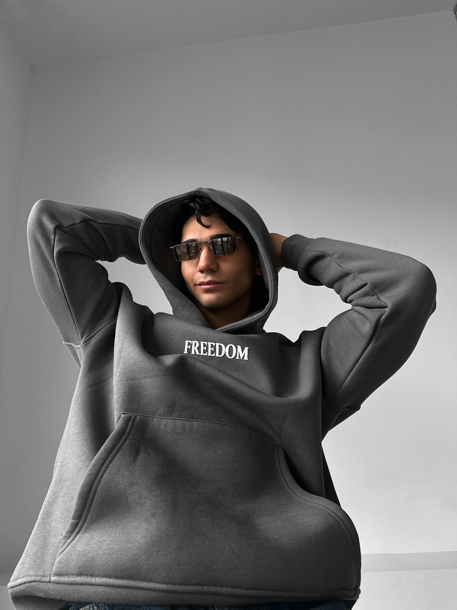 Oversize Freedom Hoodie - Anthracite - Image 3