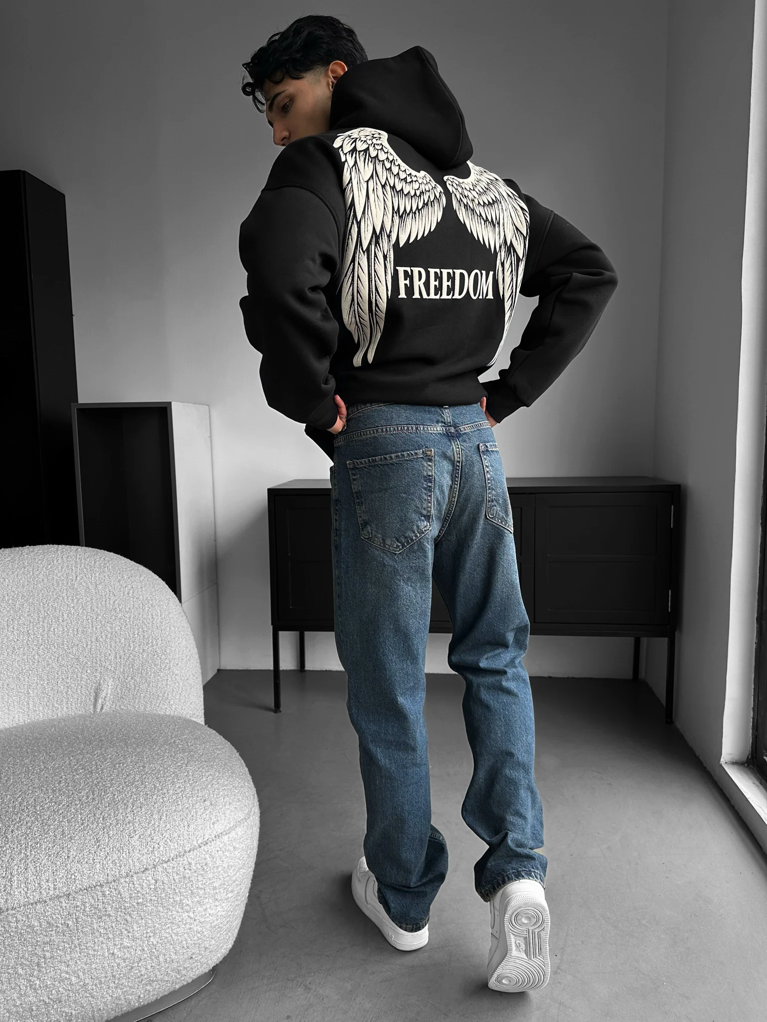 Oversize Freedom Hoodie - Black - Image 5