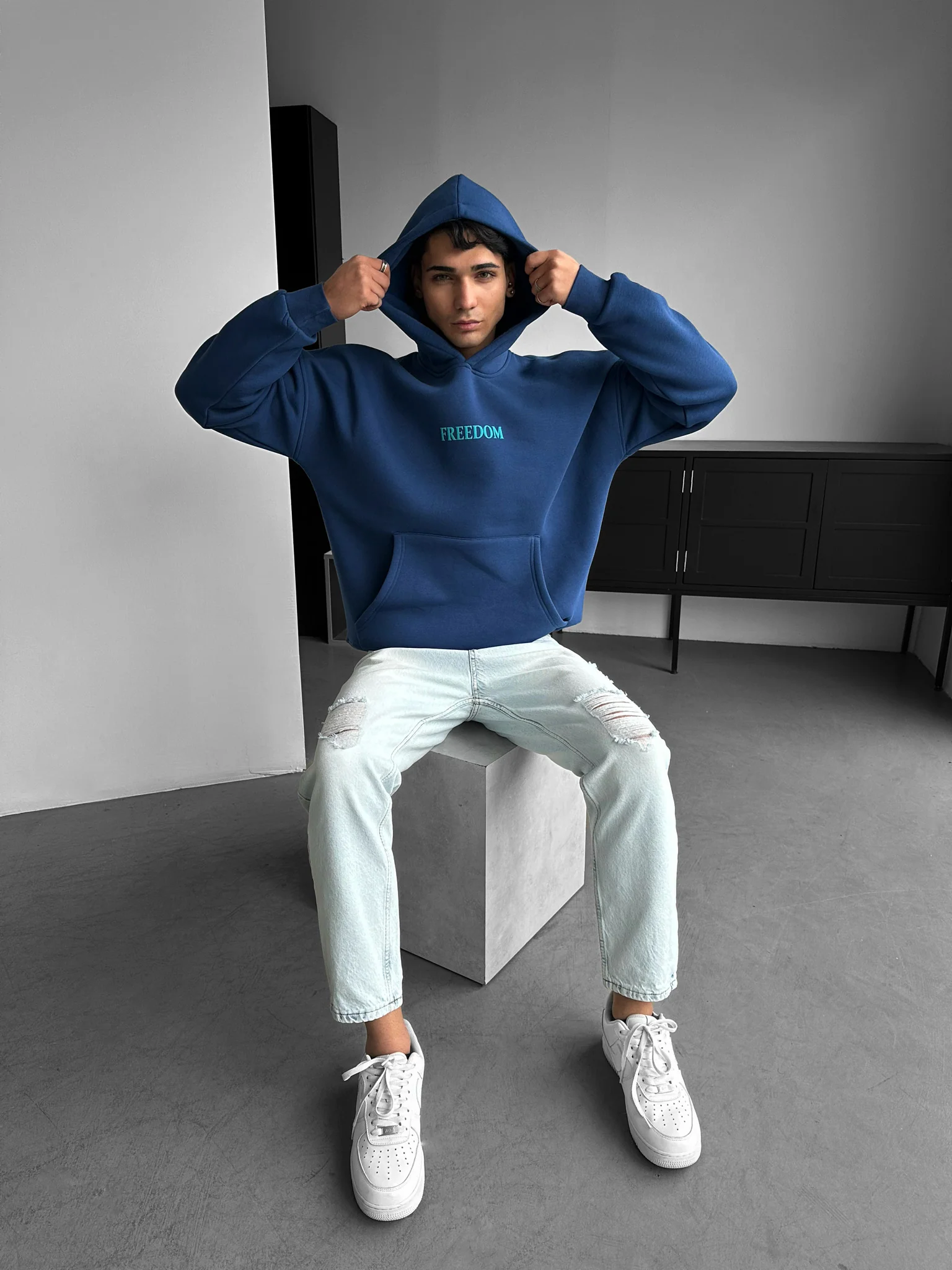 Oversize Freedom Hoodie - Navy Peony - Image 6