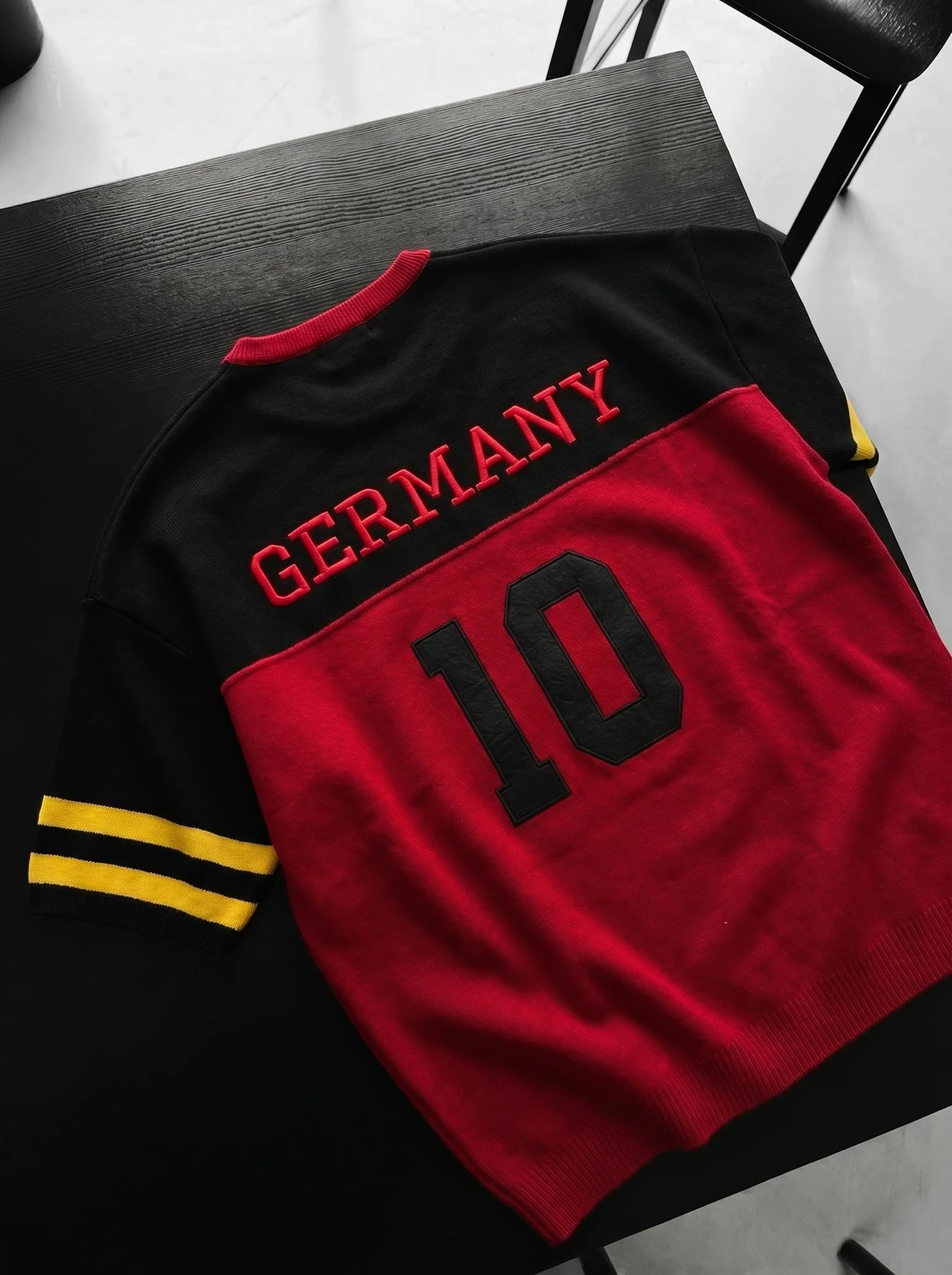 Oversize Germany Knit T-shirt - Red - Image 2