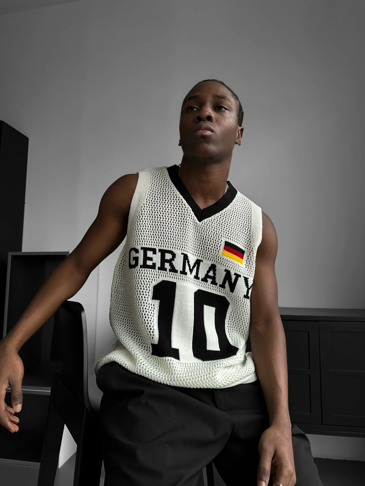 Oversize Germany Knit Tanktop - White - Image 2