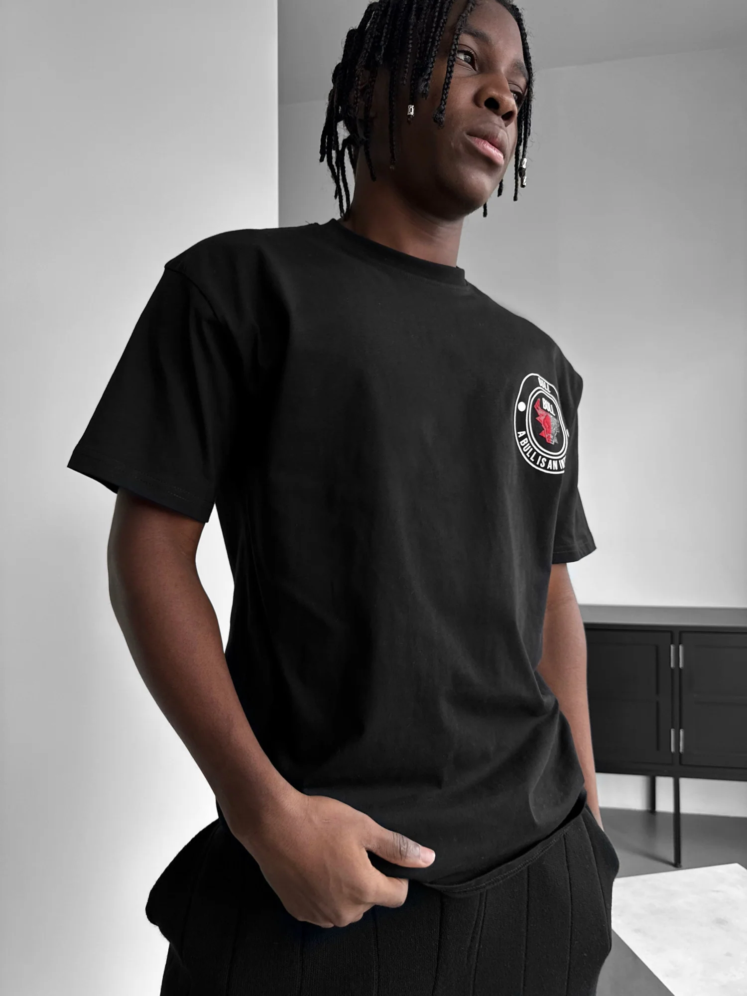 Oversize Half&Half Bull T-Shirt - Black - Image 4
