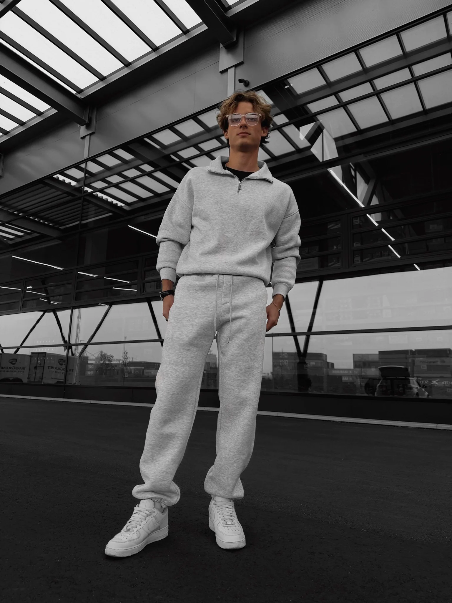 Oversize Half-Zip Polo Sweatshirt - Light Grey Melange - Image 2