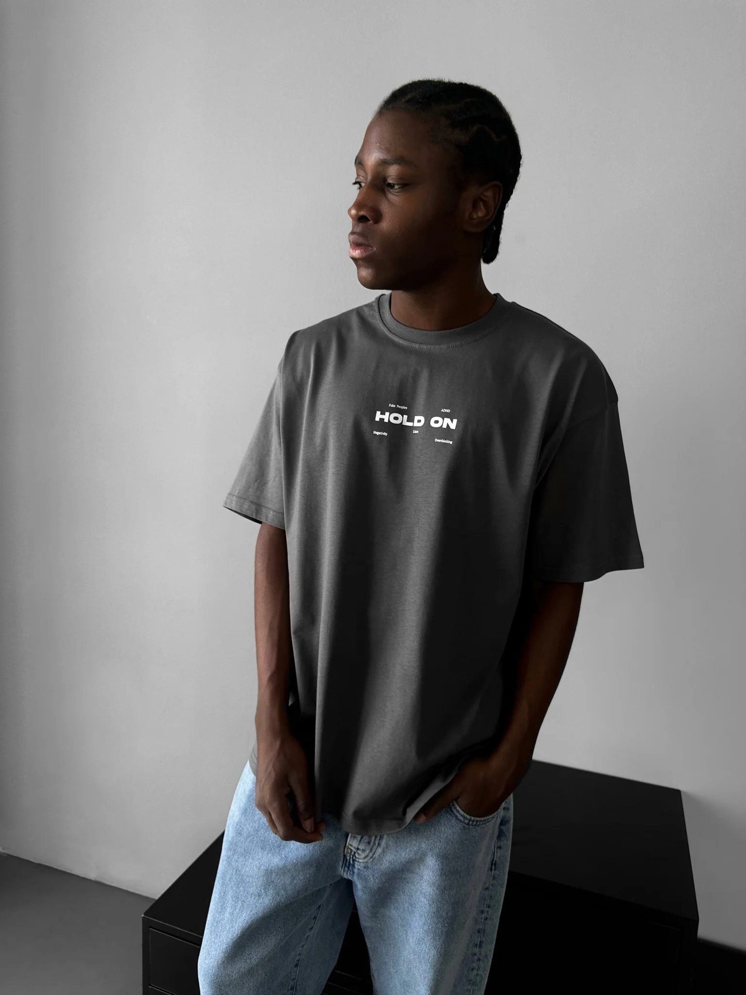 Oversize "Hold On" T-Shirt - Anthracite - Image 4
