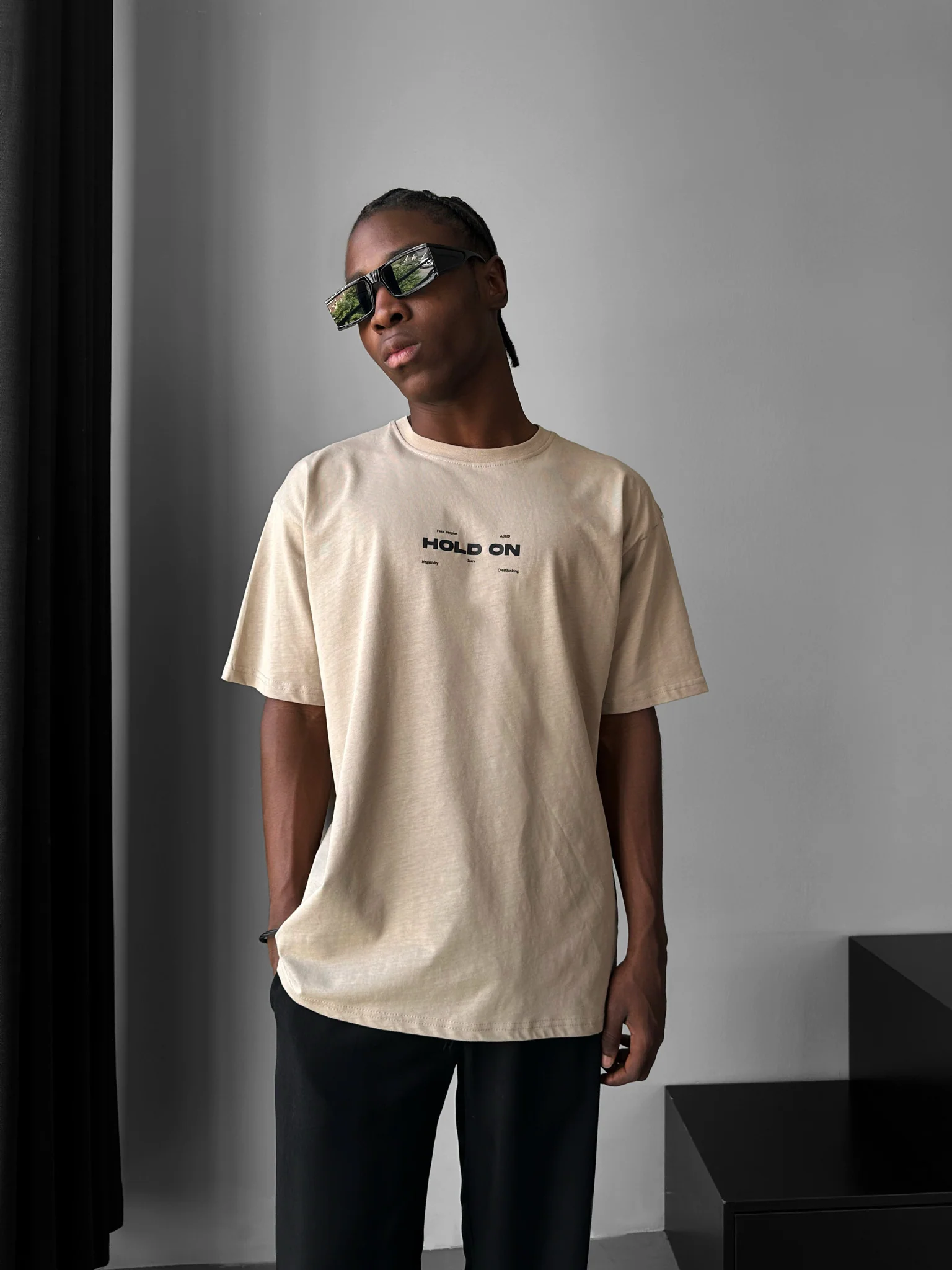 Oversize "Hold On" T-Shirt - Beige - Image 3